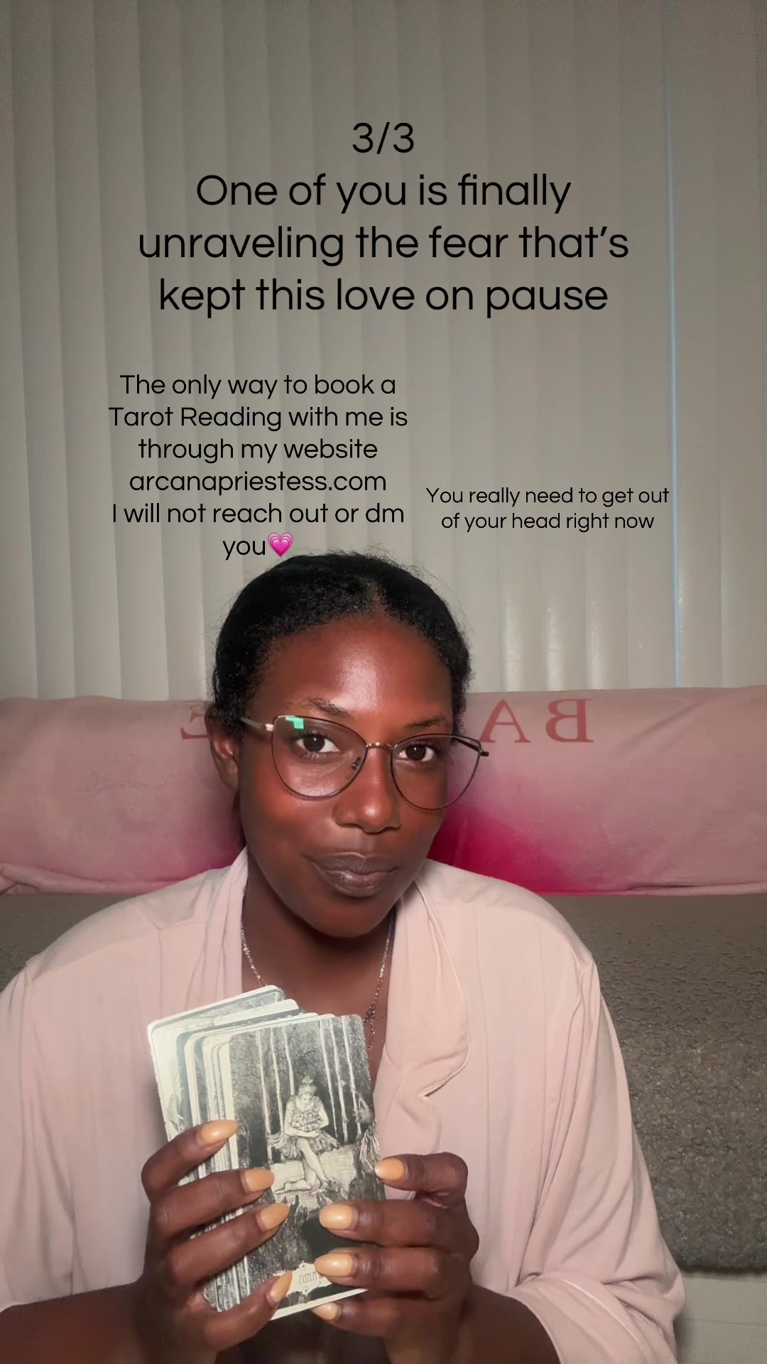 @Arcana Priestess Tarot Reader
