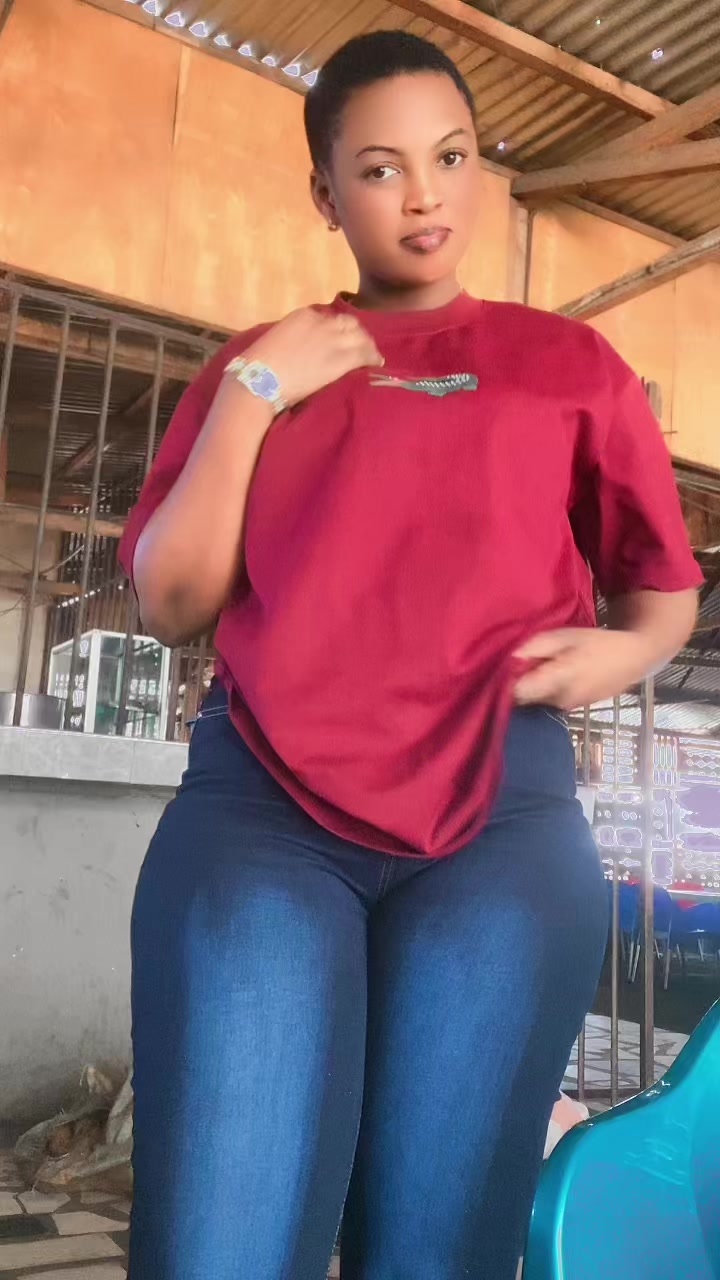 @Official vee 💕❤️