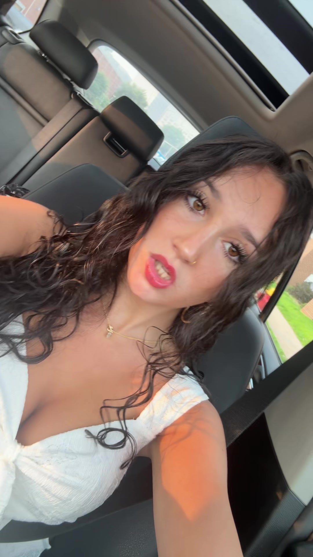 @cutehotamazinggirl