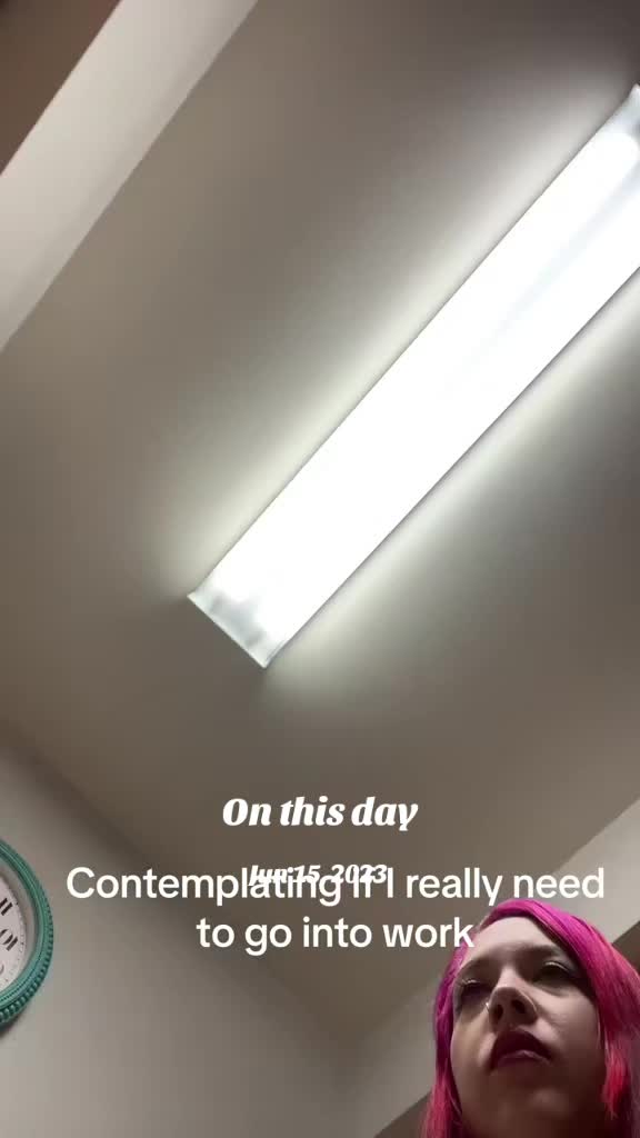 @Via👻👾🎮