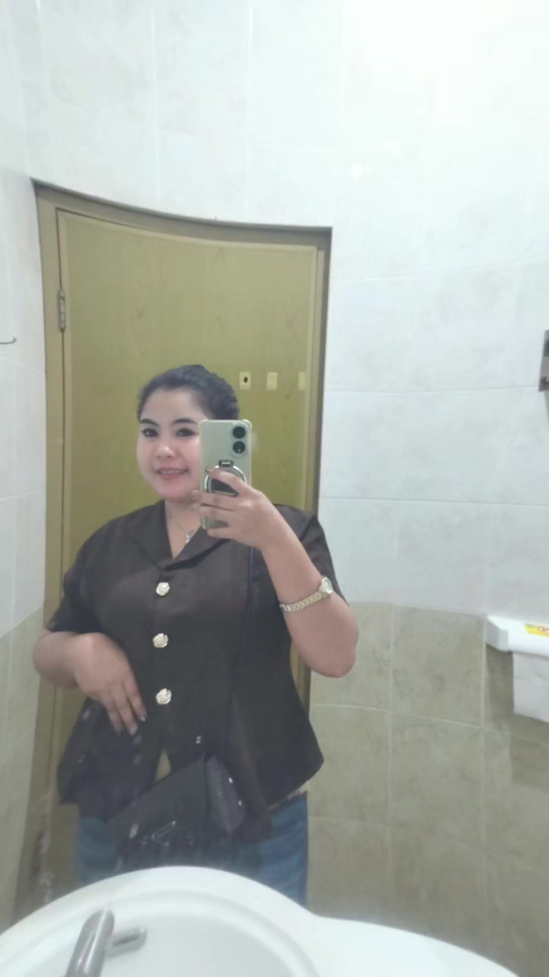 @Vikha230