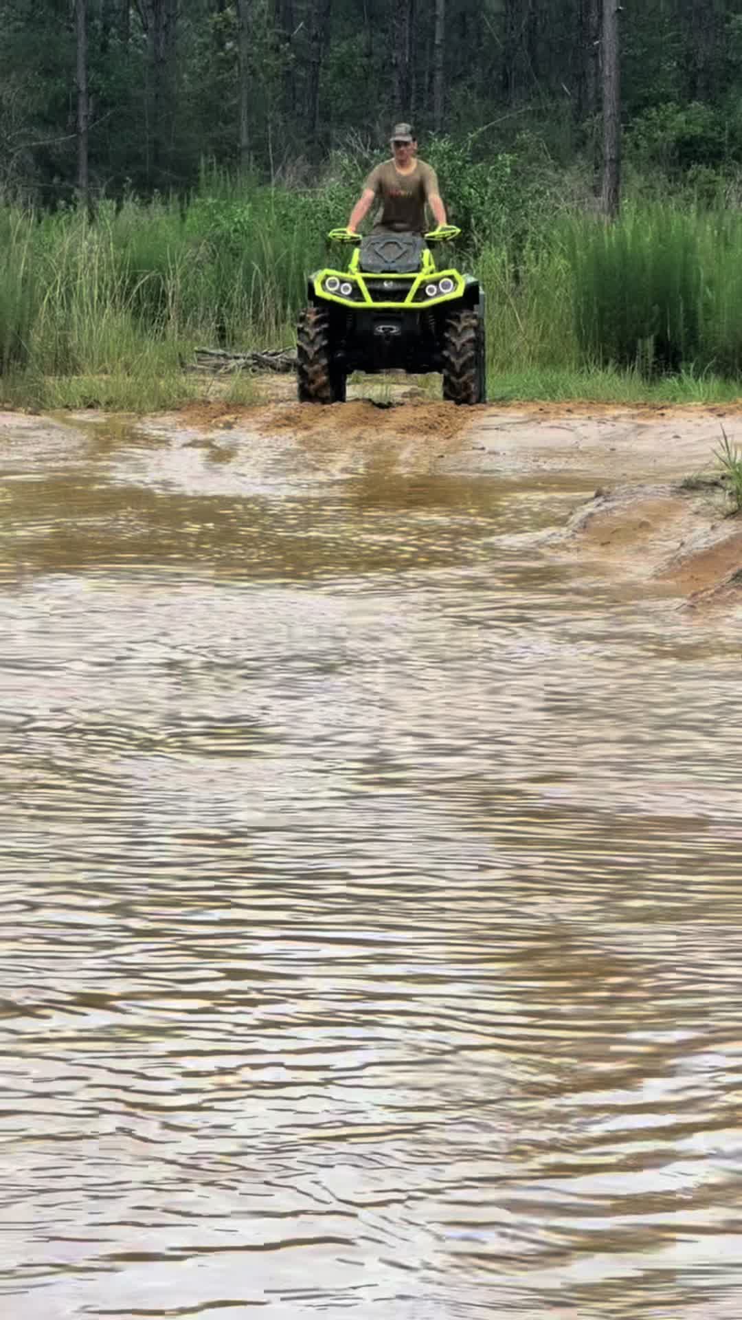 @Kollin on the canam🇺🇸