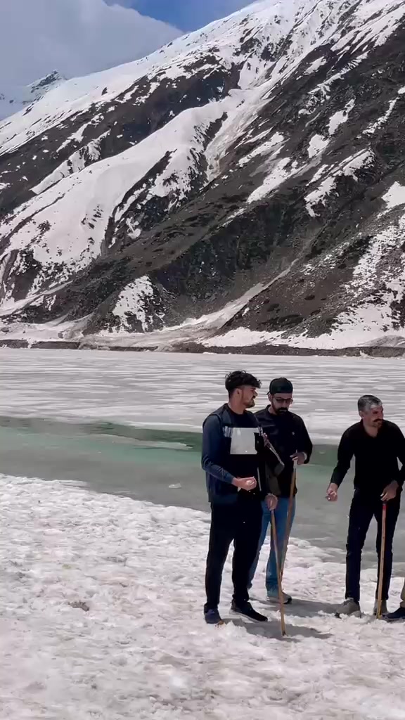@GujjAR247👑