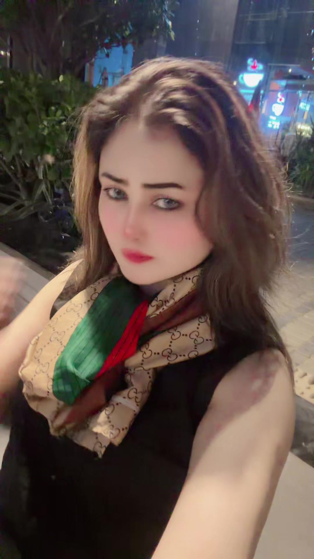 @🧿👑JIYAA Bhatt🧿 💫