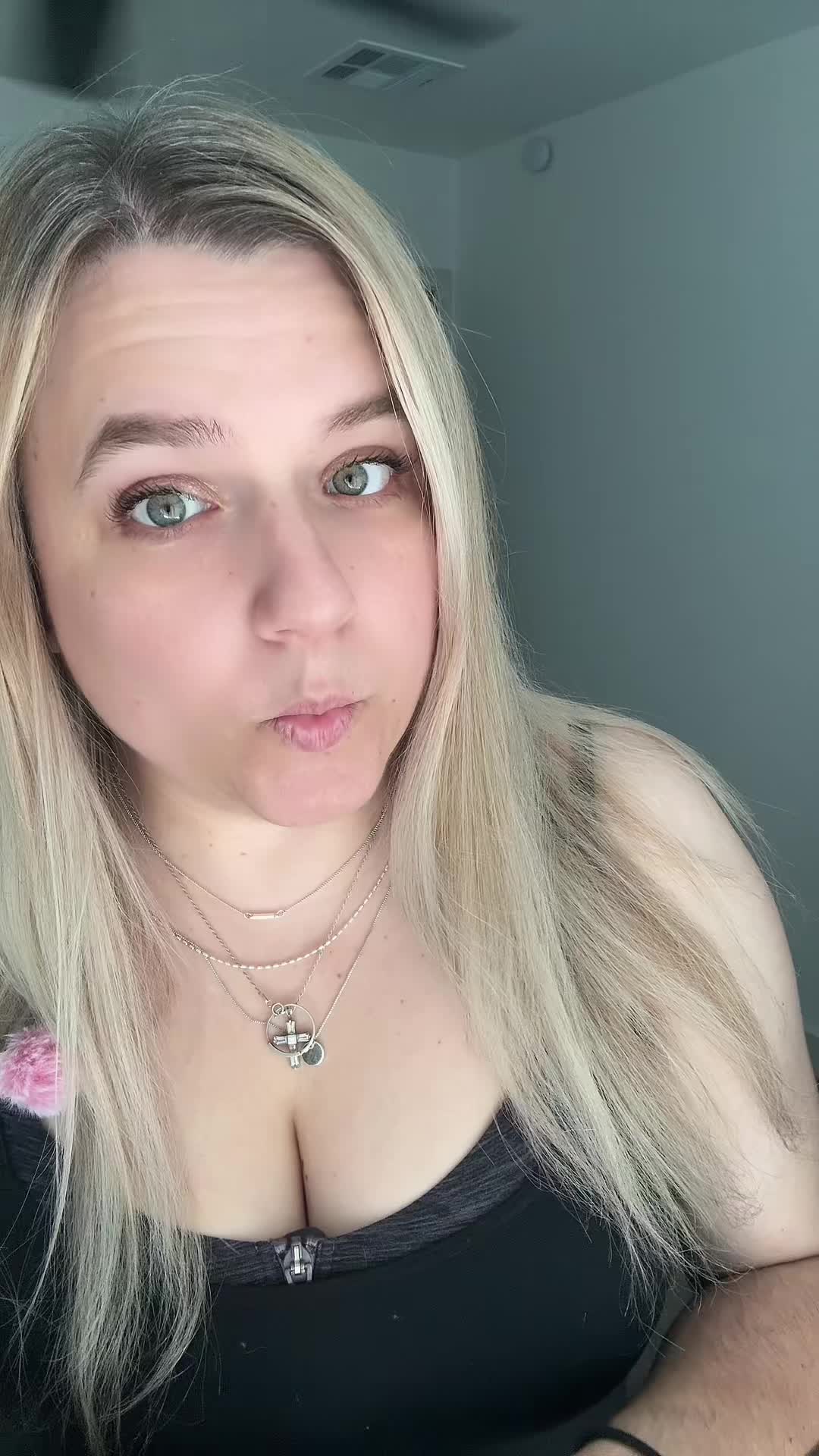 @momerik911