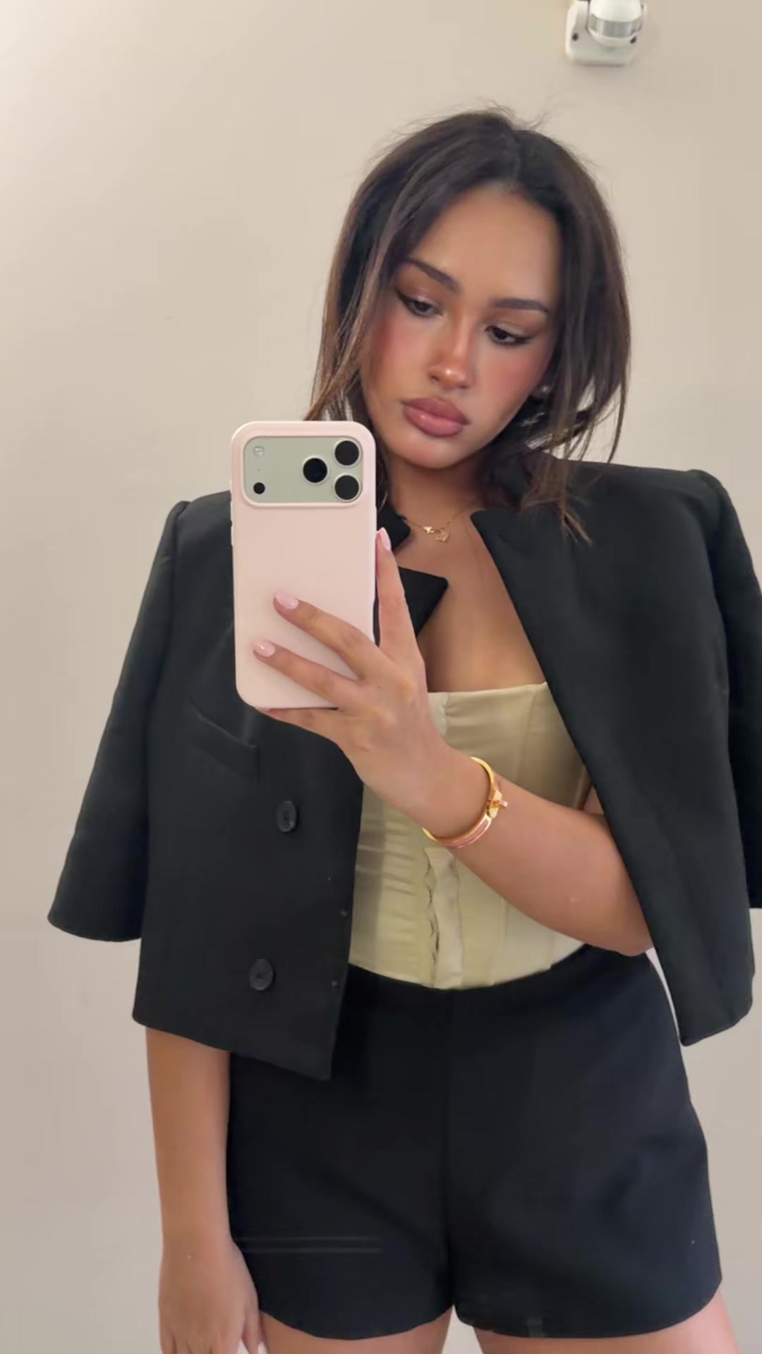 @sallymontes