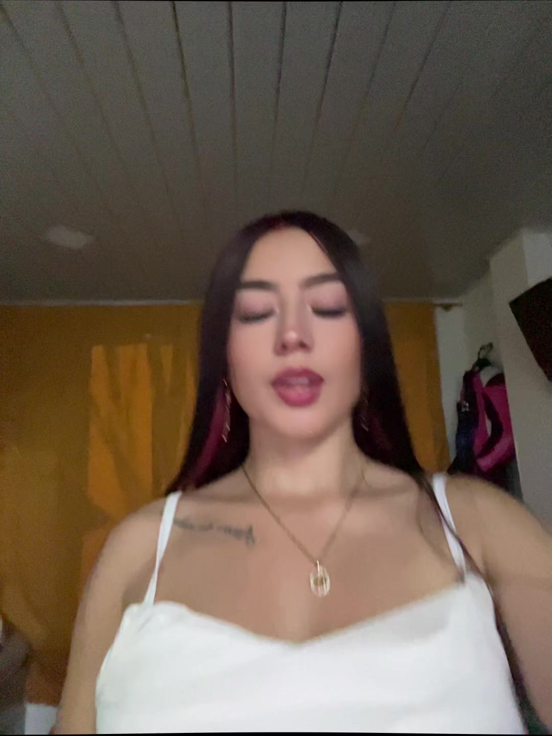 @Luna🌹