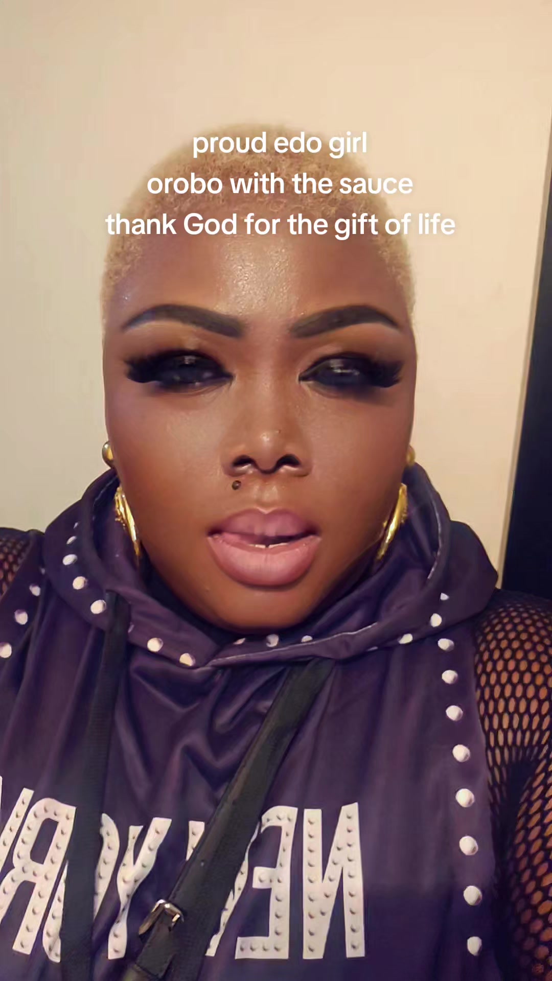 @IZI QUEEN 👑