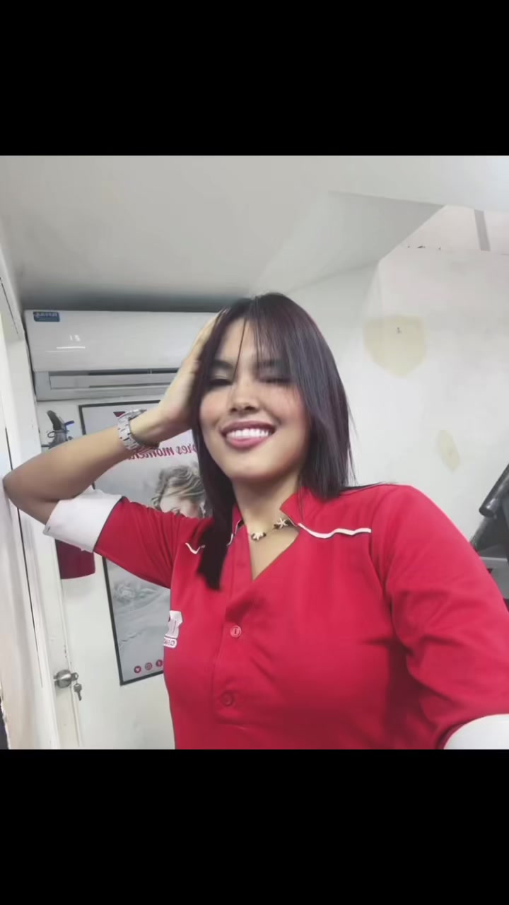 @Dom&eacute;nica Lc