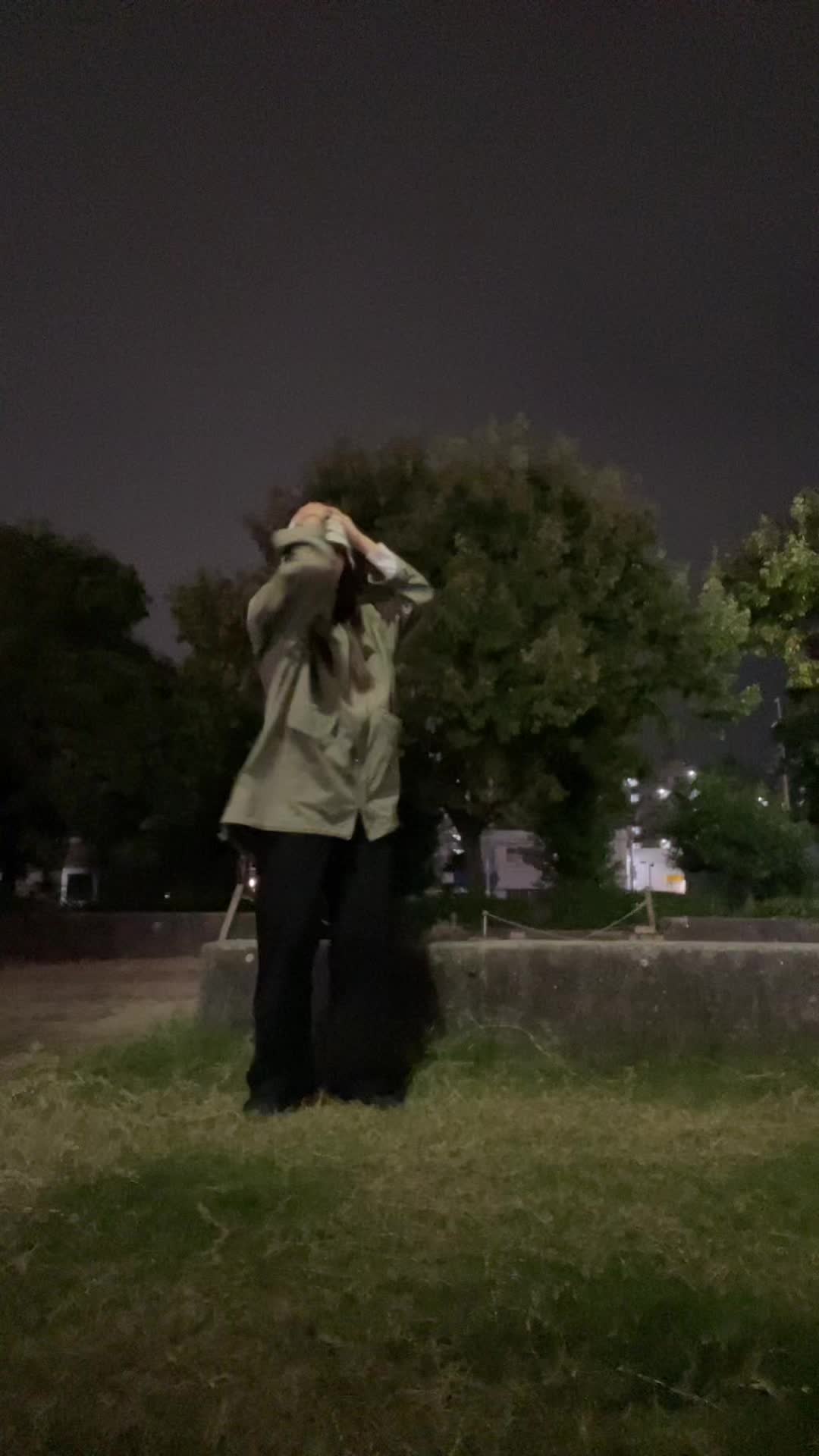 @ナホ(イカしたTシャツの娘🦭)
