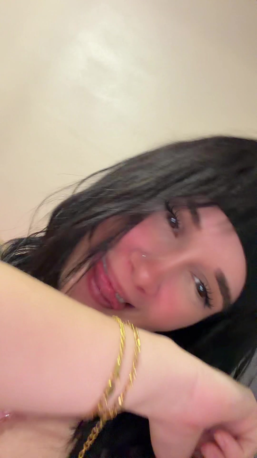 @444💋