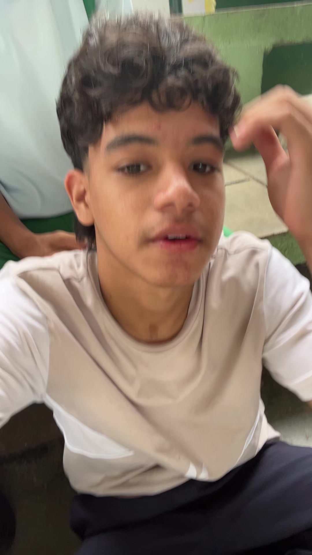 @Kleider Amv🤴🏻🌇