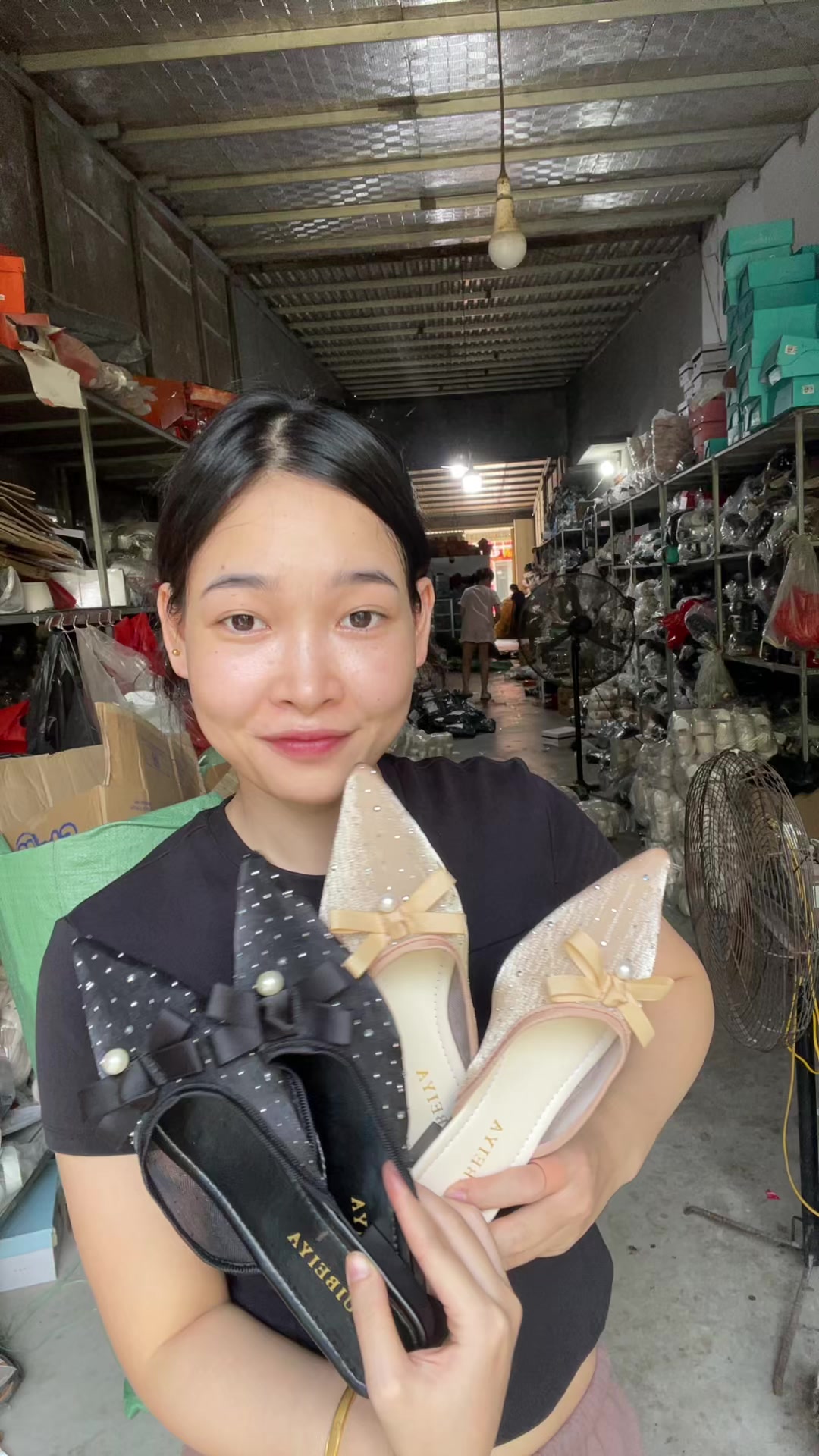 @HỒNG XIÊM