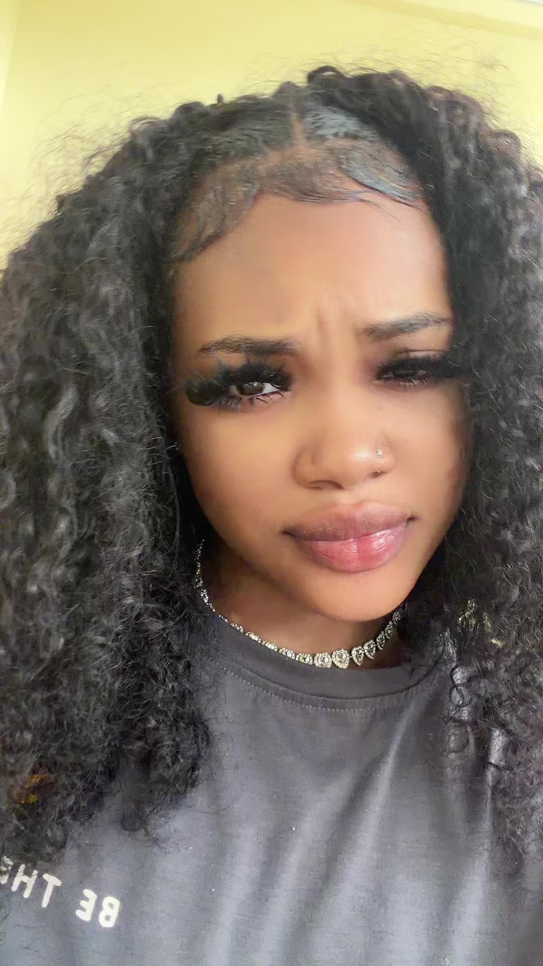 @mouthfullofdiia
