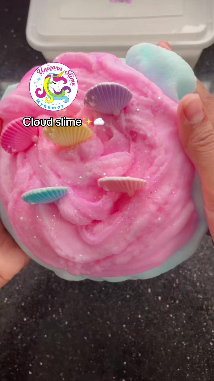 @Unicorn Slime 🇲🇲