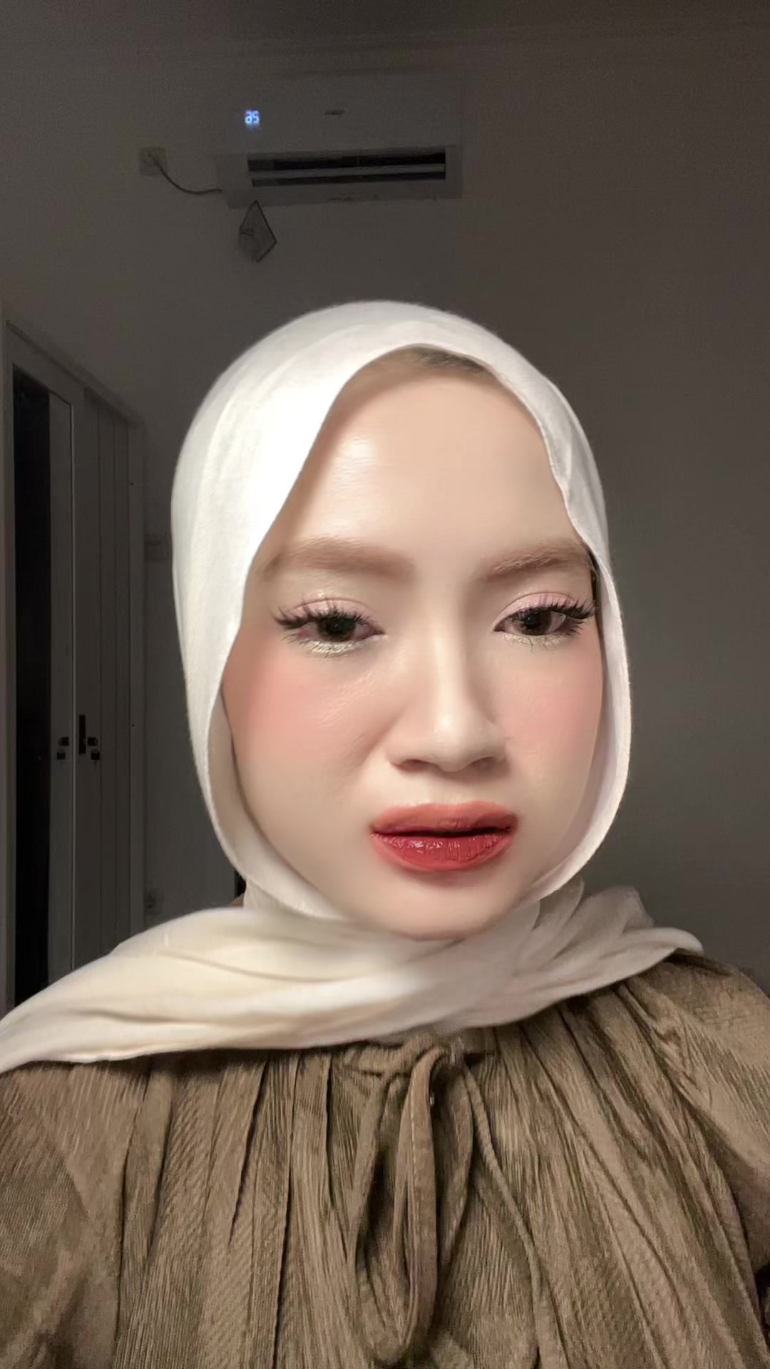 @alivaaliyaa