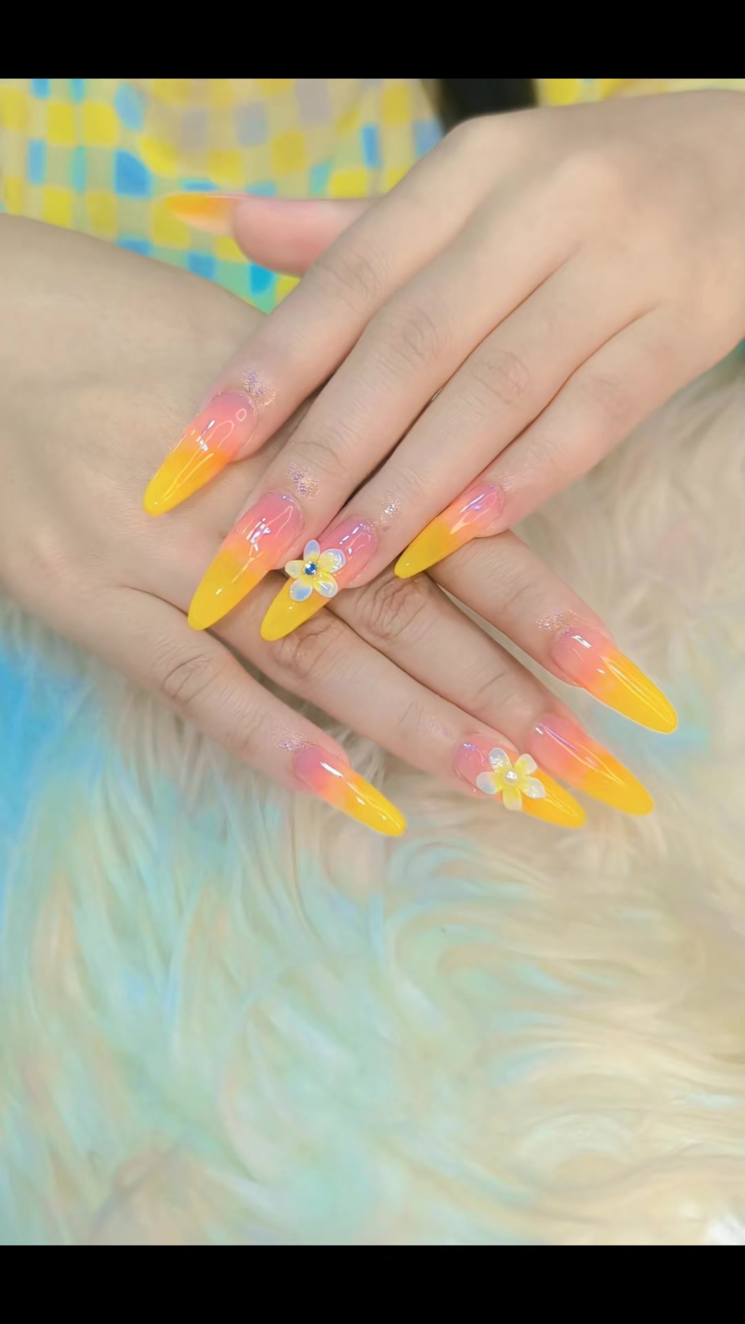@mie mie nails(နန်းရွှေဝါ)
