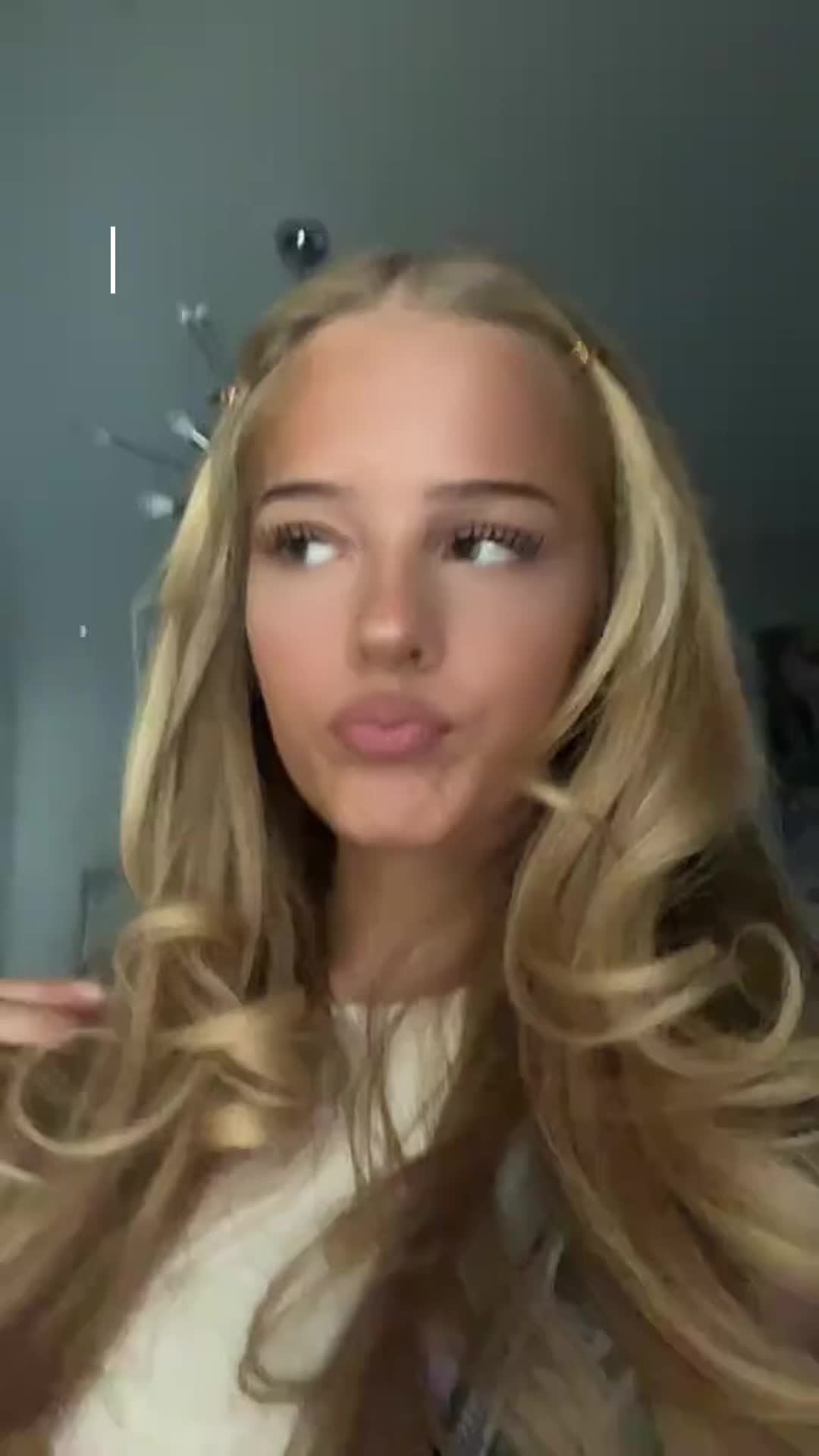 @𝐈𝐒𝐀𝐁𝐄𝐋𝐋𝐀