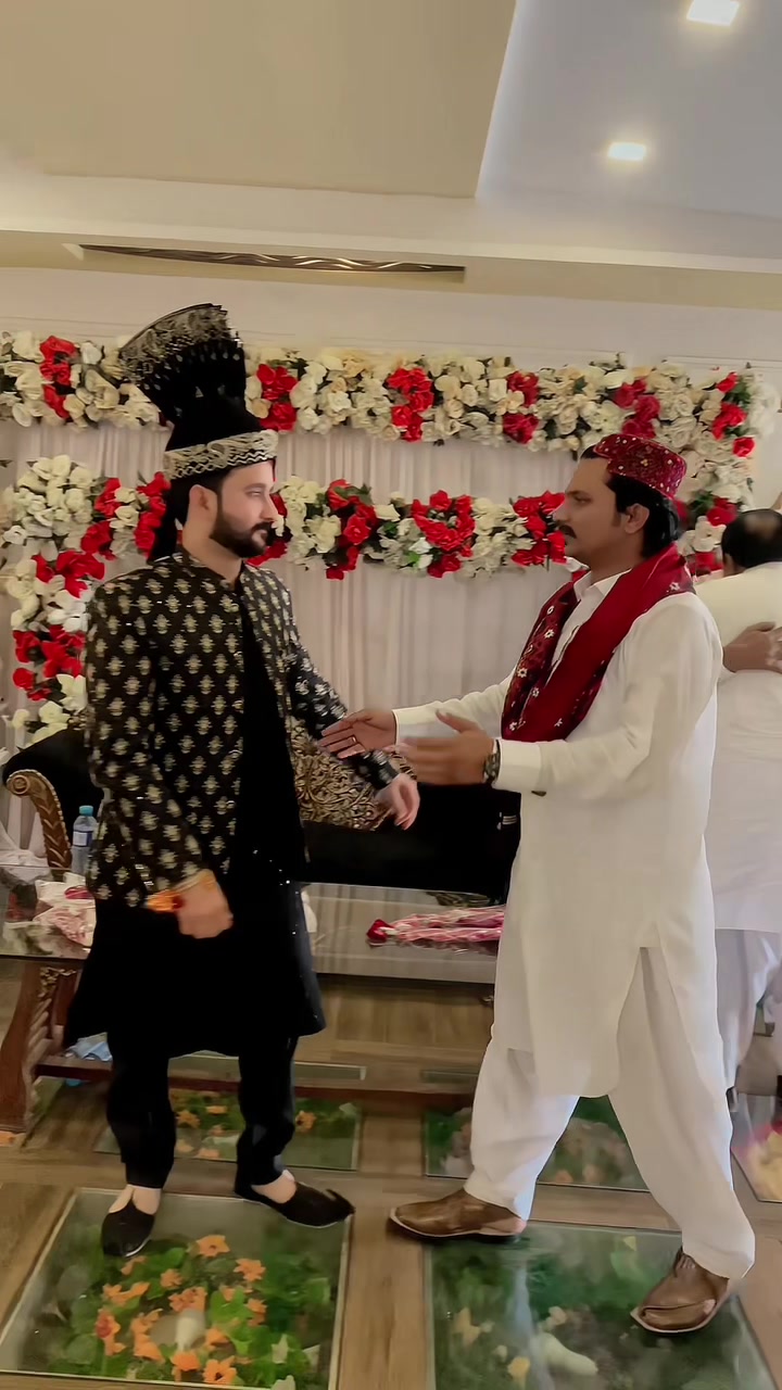 @NASIR SHAH 🍷
