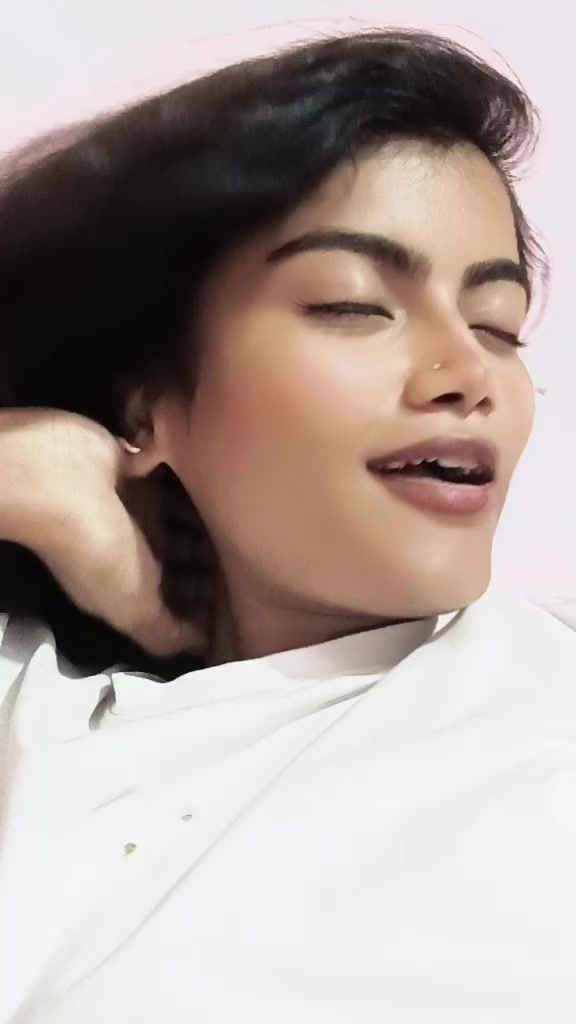 @😍Priya ❤