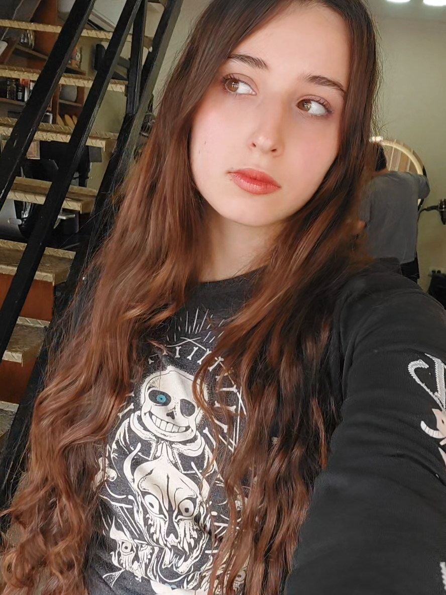 @Nina<3