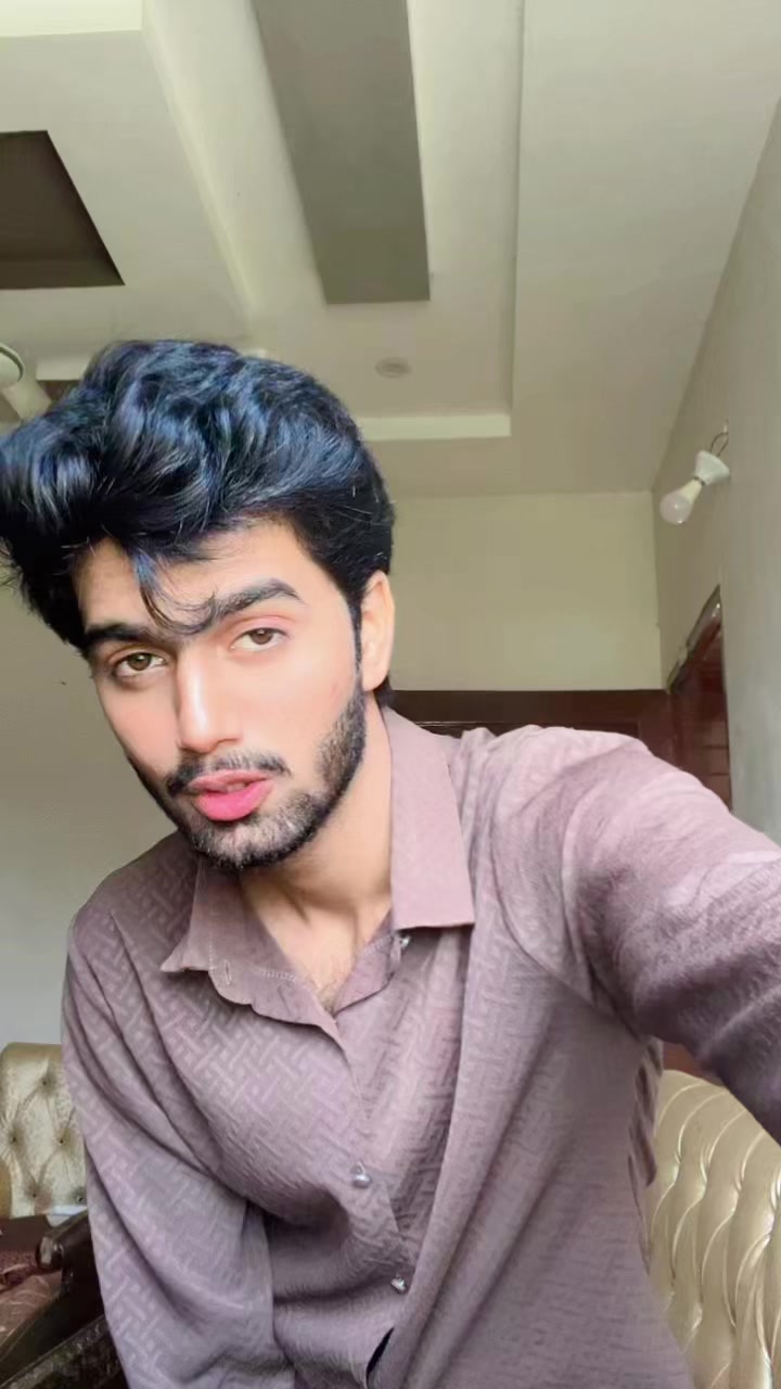 @حمزہ 🐣🦢