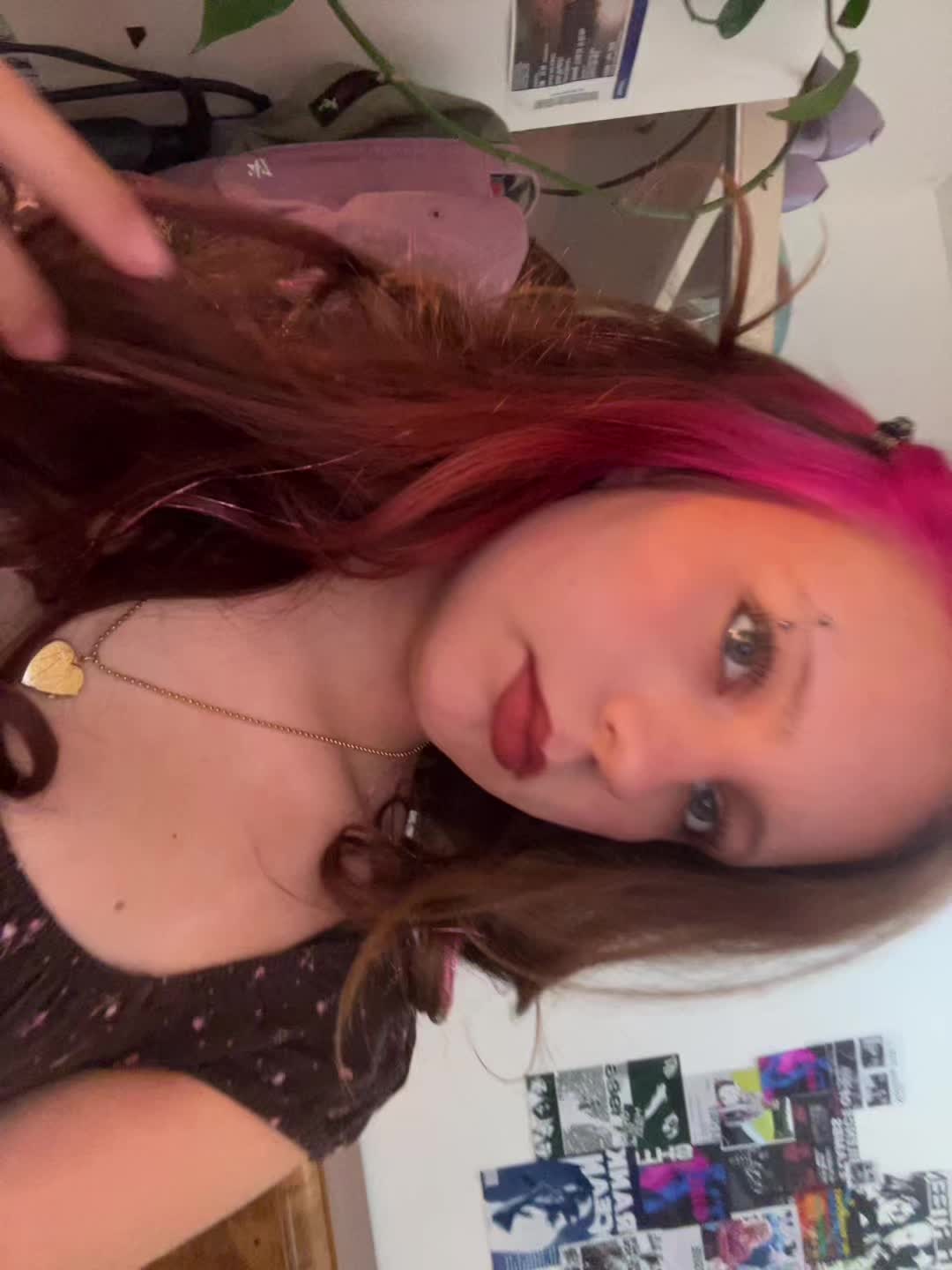 @Karlotta