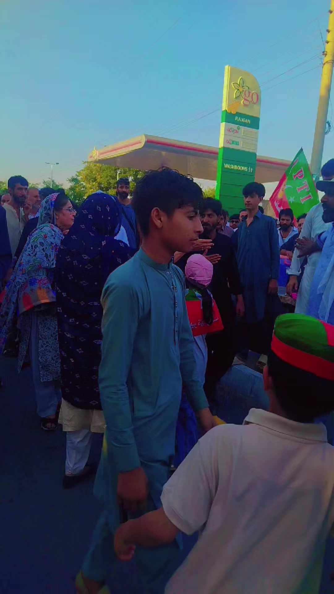 @Qazi Akhwaj ud din
