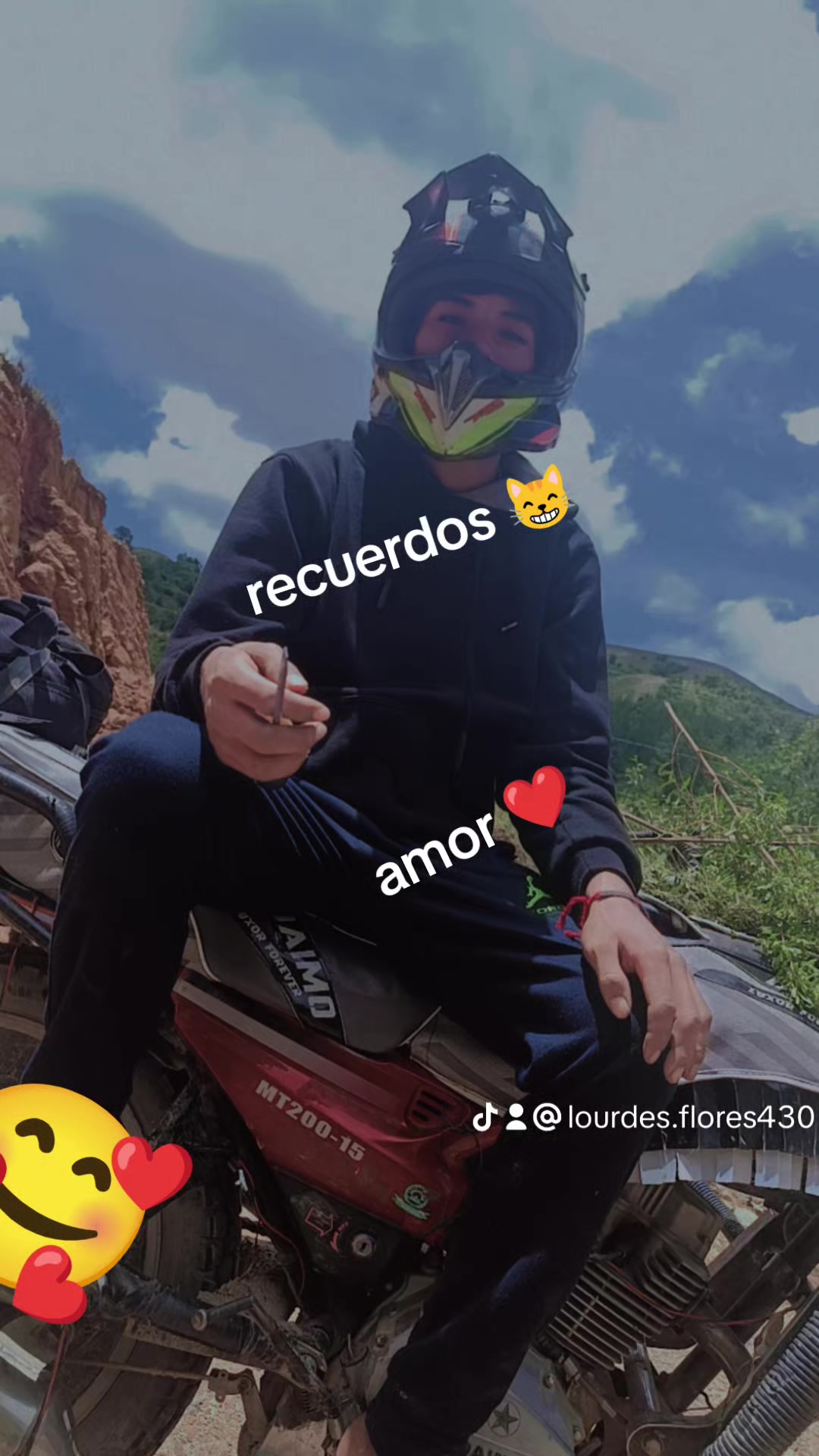 @😻Lourdes flores 💓