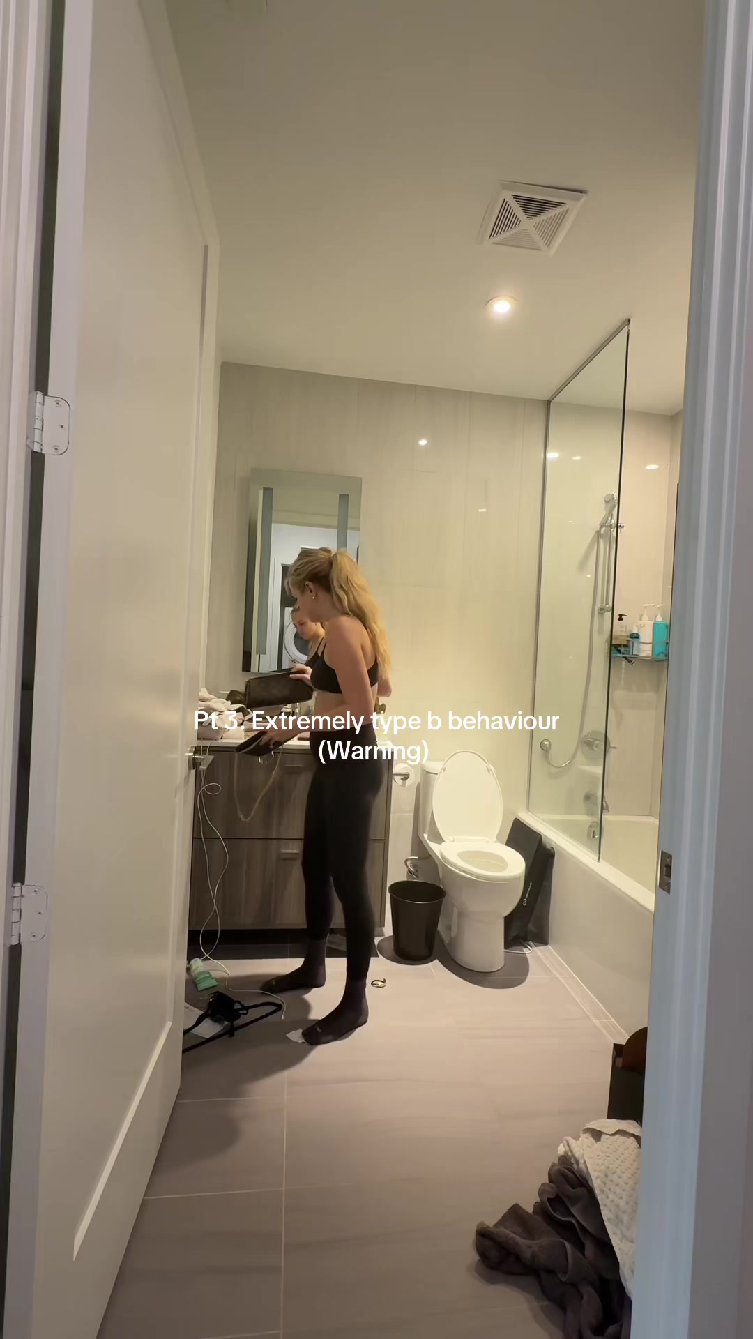 @dumbblondediary