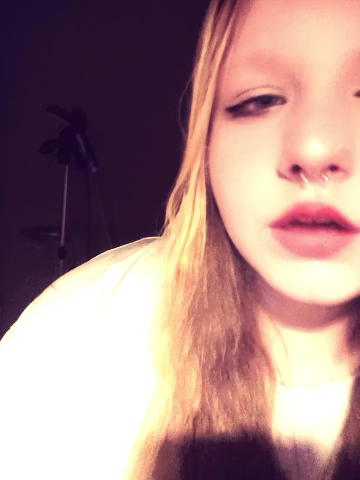 @Лу)❤️