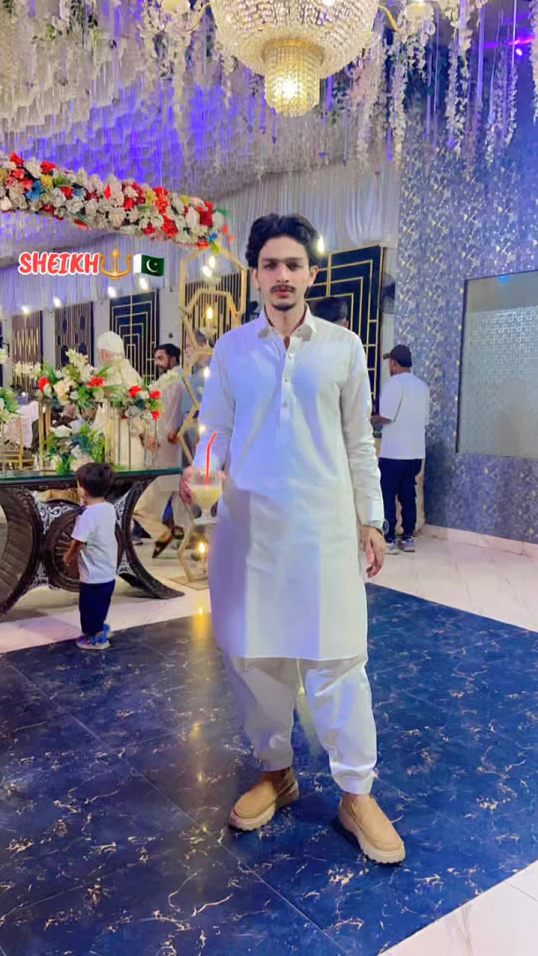@ازلان شیخ 🇵🇰🫅🏻