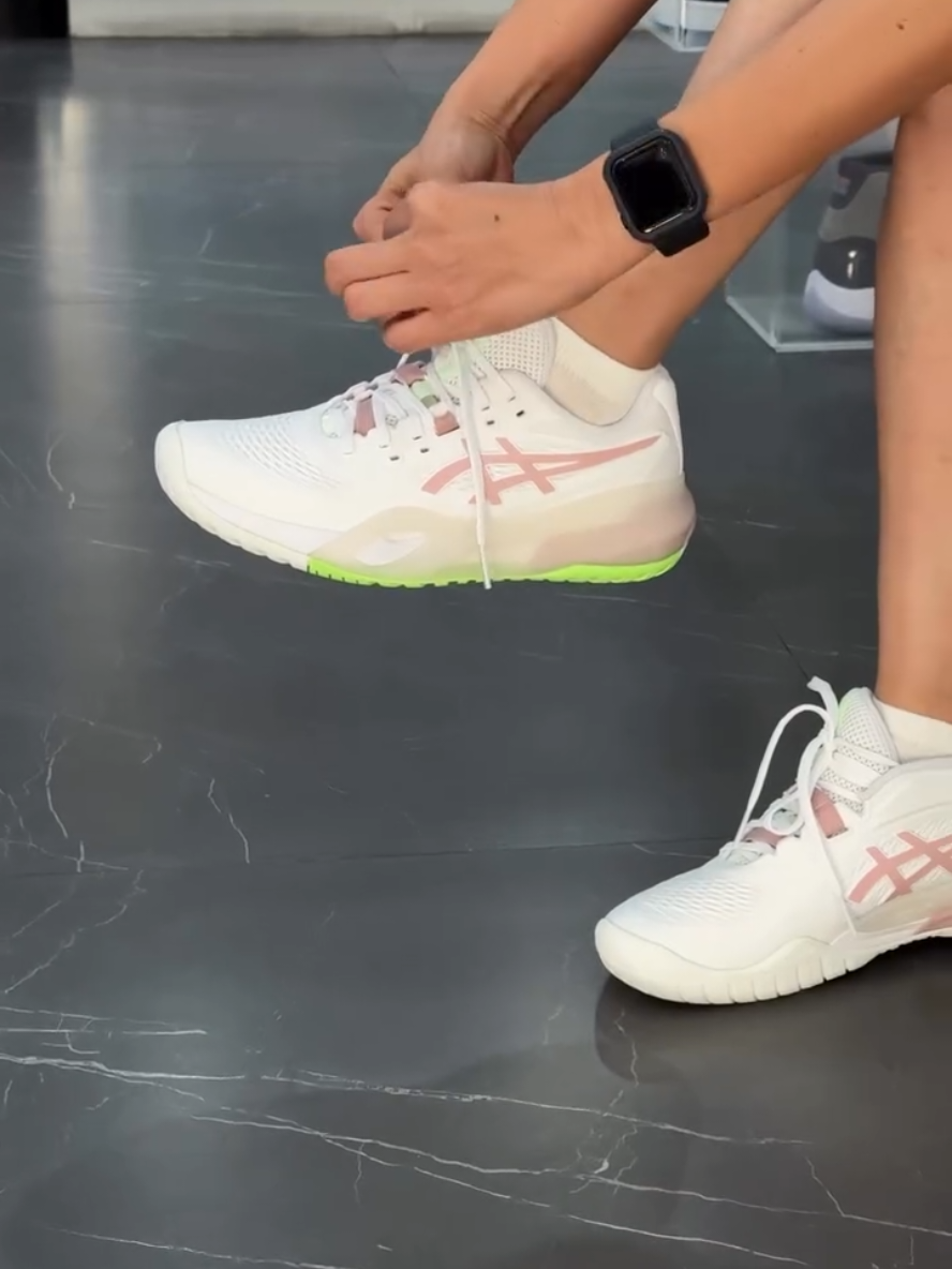 @Sneakers807