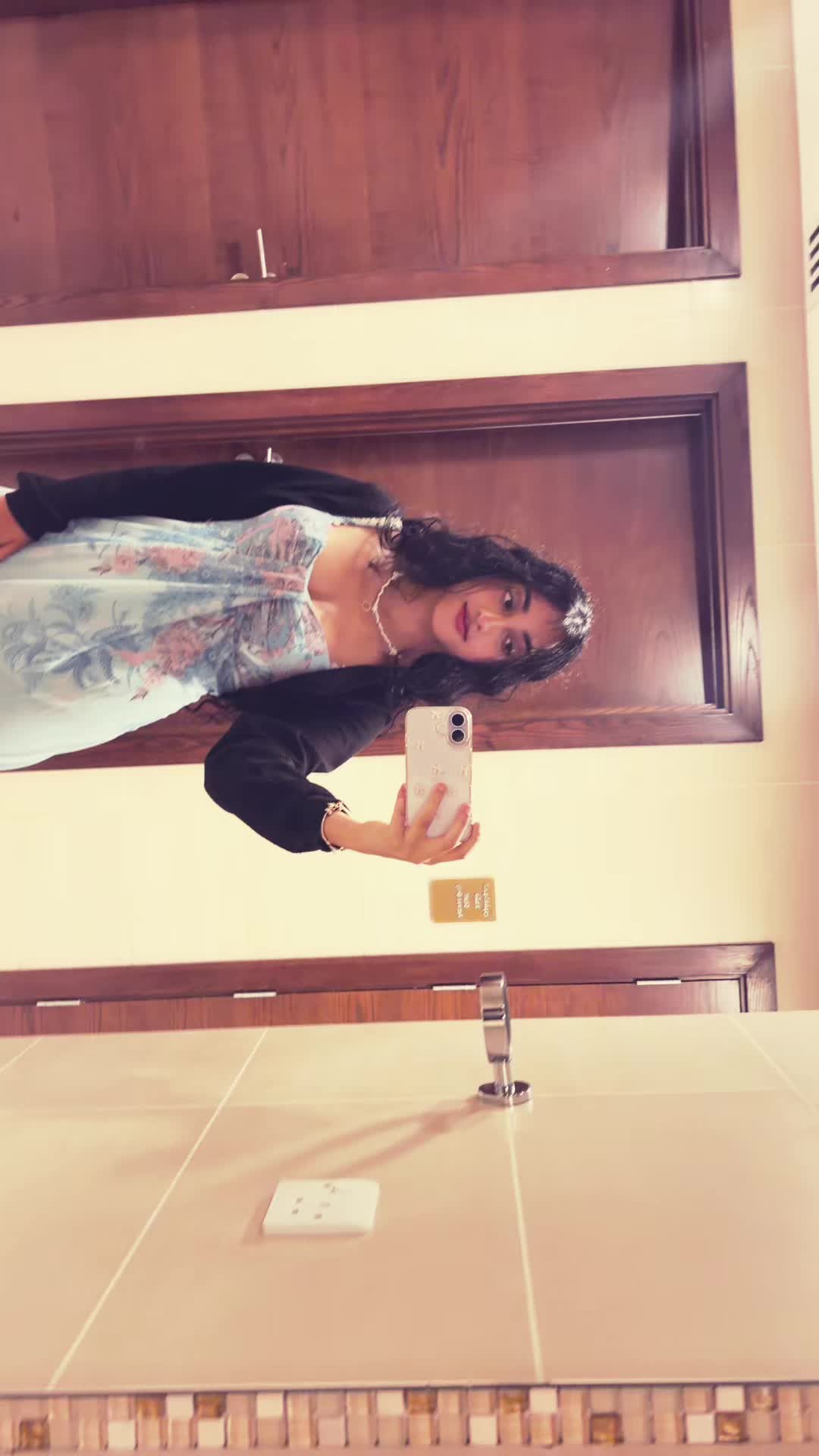 @Vedikaa