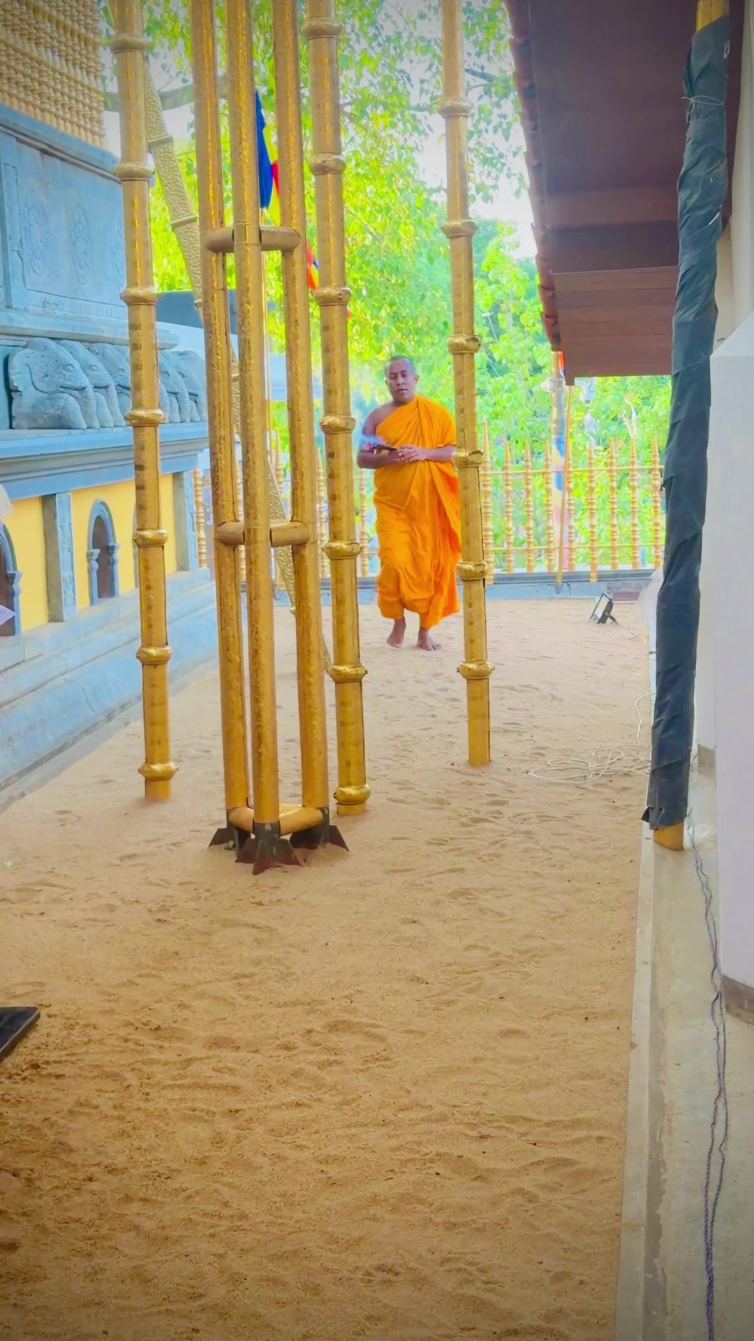 @Pahalathalawe Sumanasiri Himi