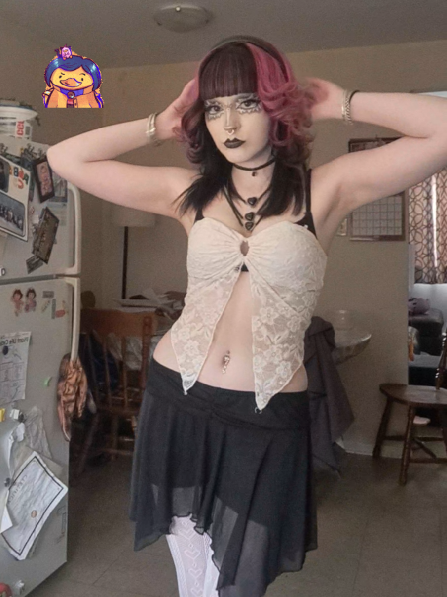 @Nat 🖤🦄