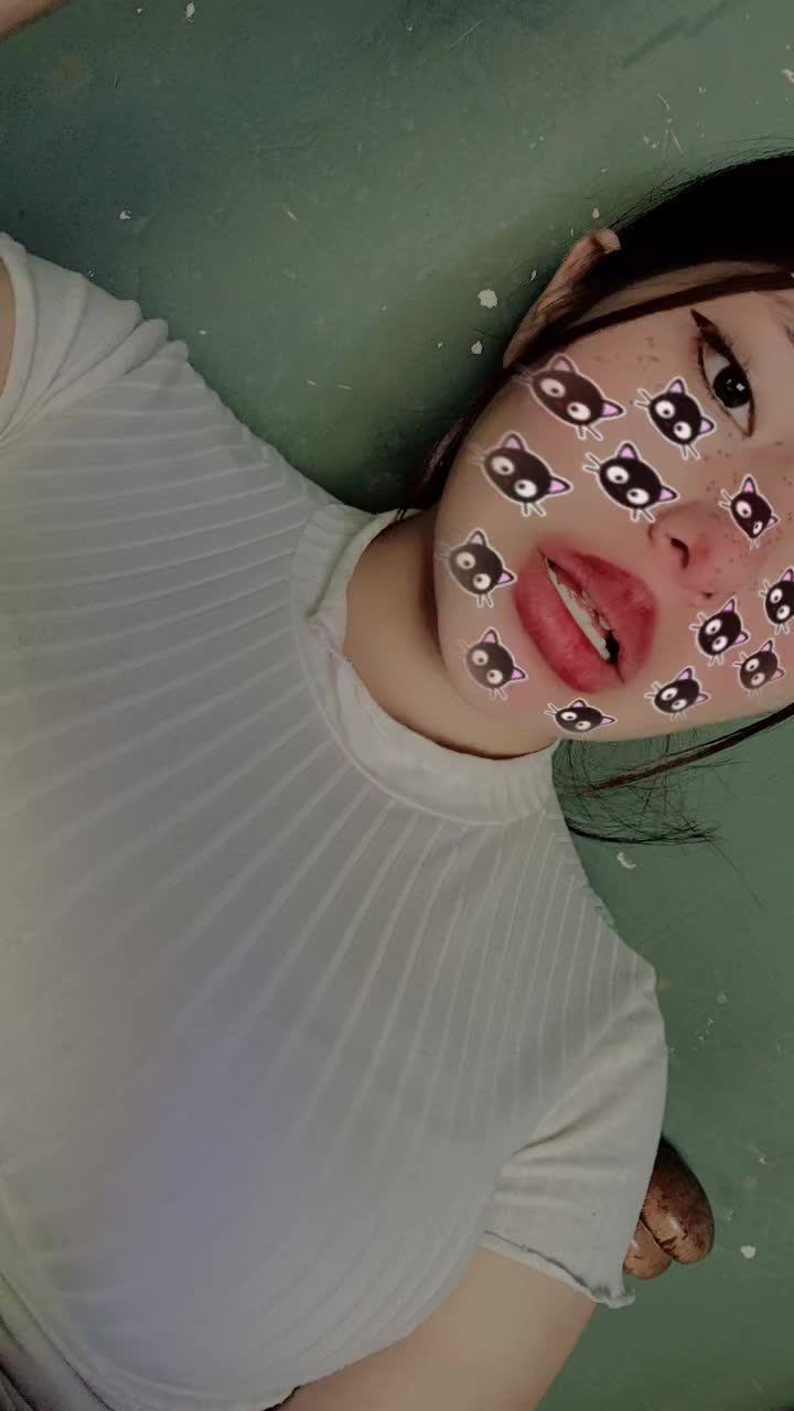 @Çĥăƙĕñîŧă🇮🇩