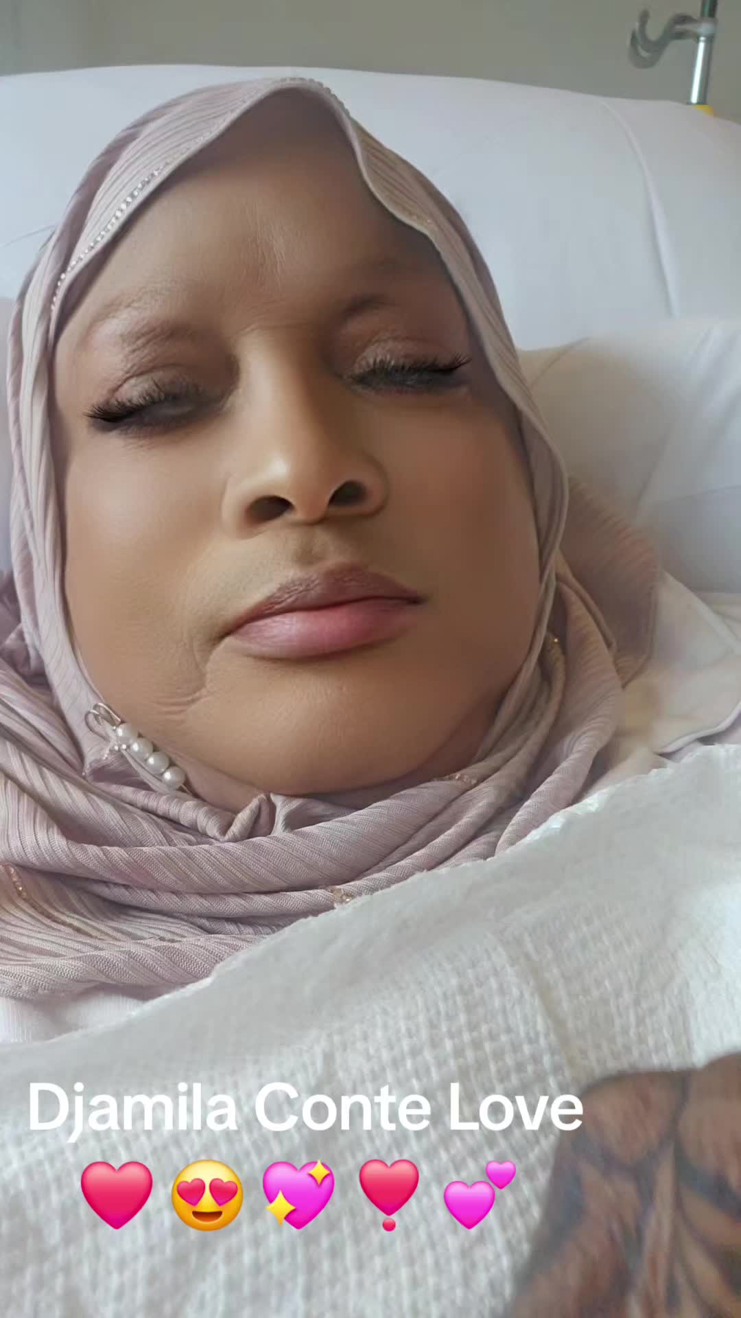 @djamilaconte
