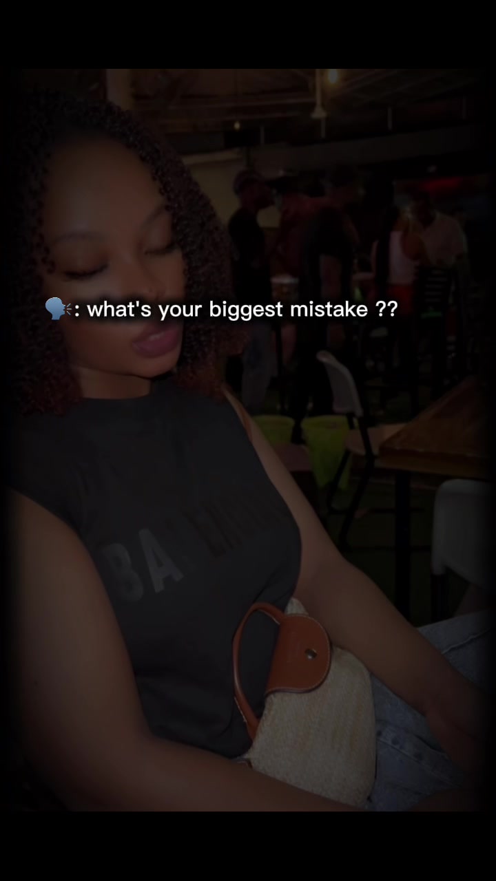 @Lolah__🦋🍒