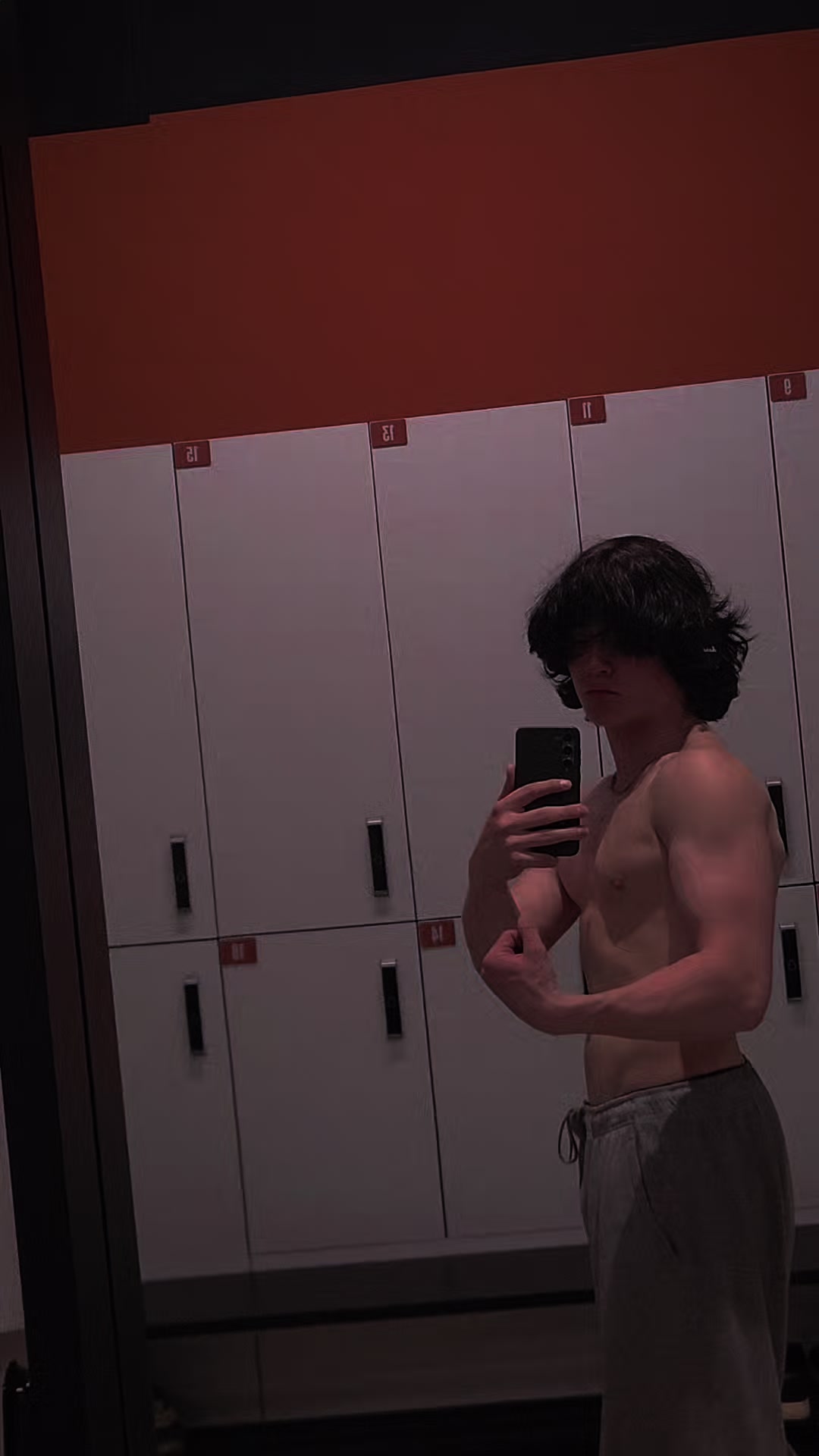 @Юзер