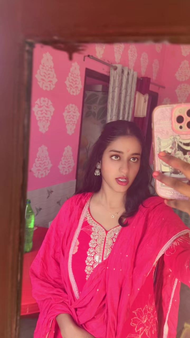 @🦋🧿iam_SnehaMishra_💛😎