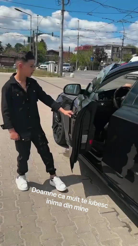 @Loredana