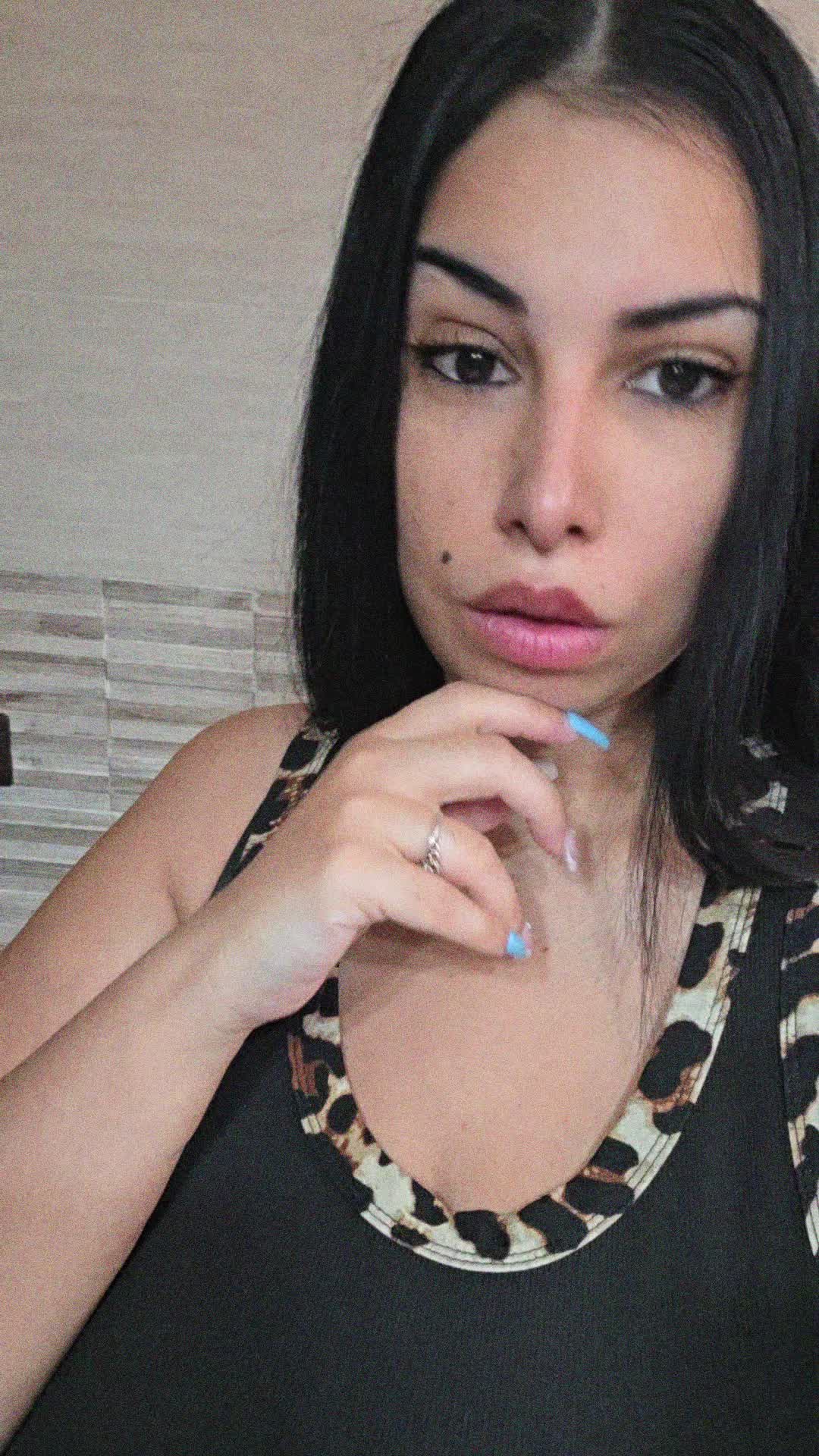 @👽