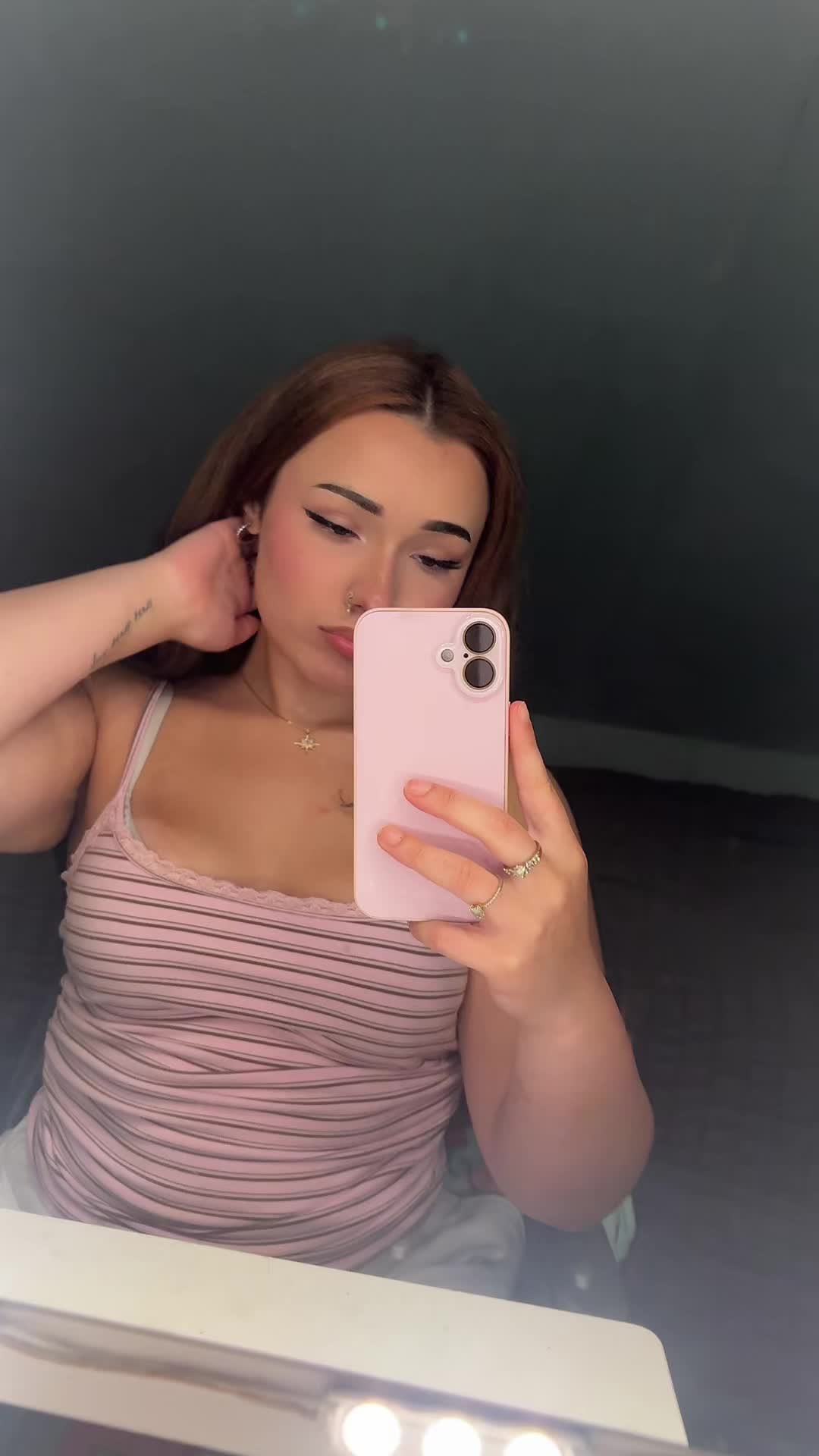 @🤭