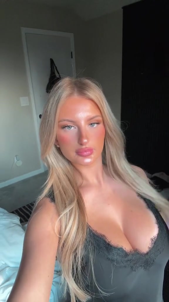 @LOGANEAKLE