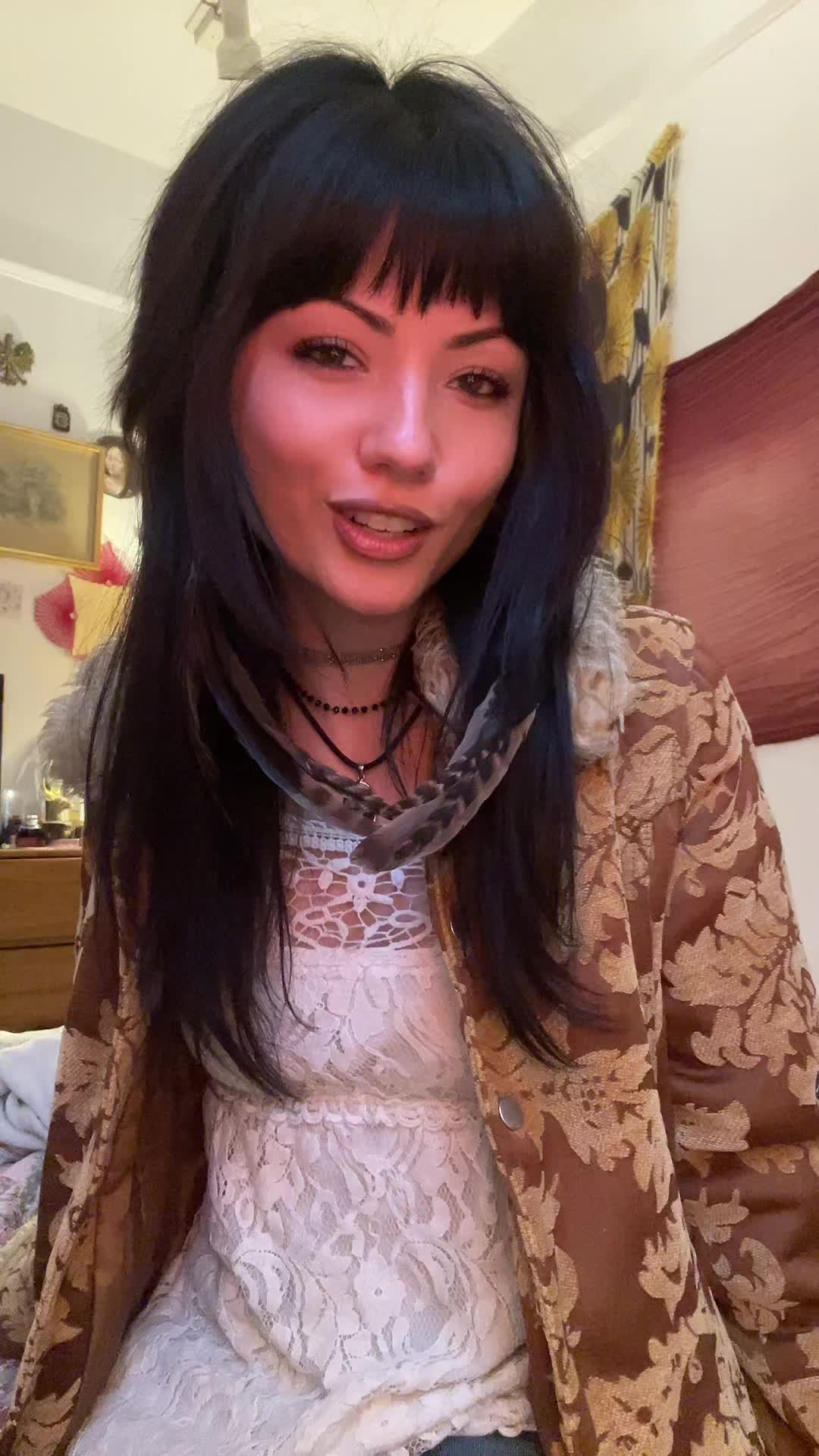 @girlfriendpropaganda