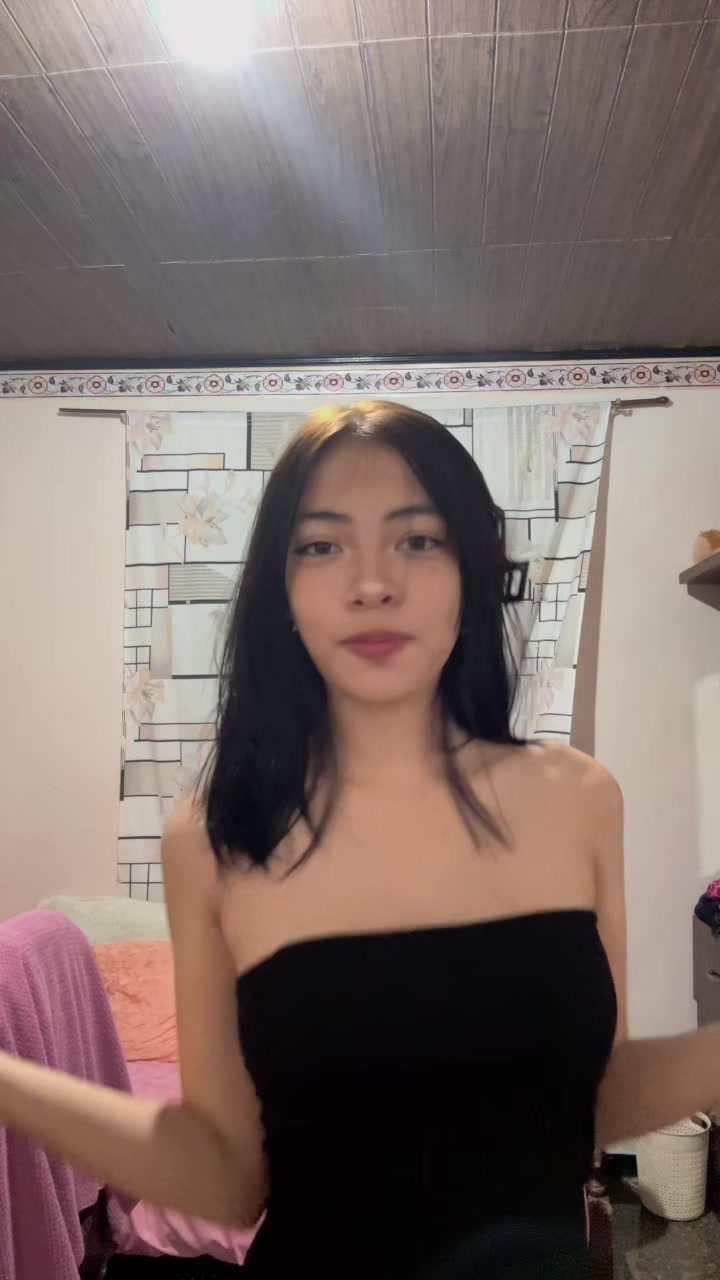 @Nicole<33