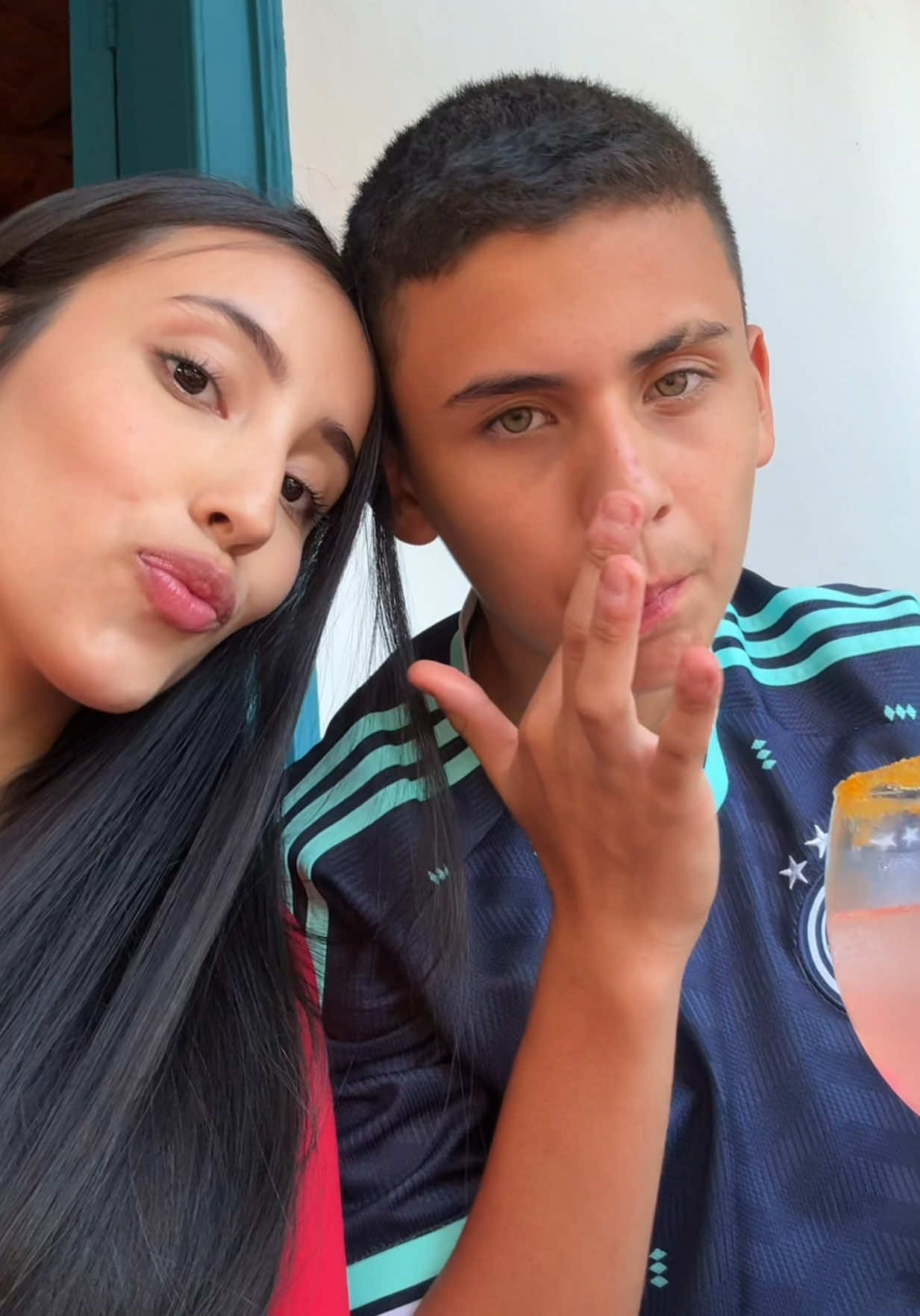 @isabellapiedrahitaa