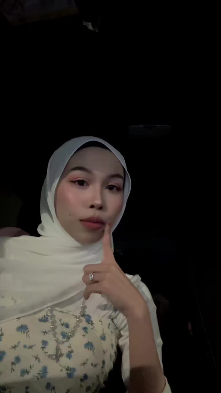 @ain.