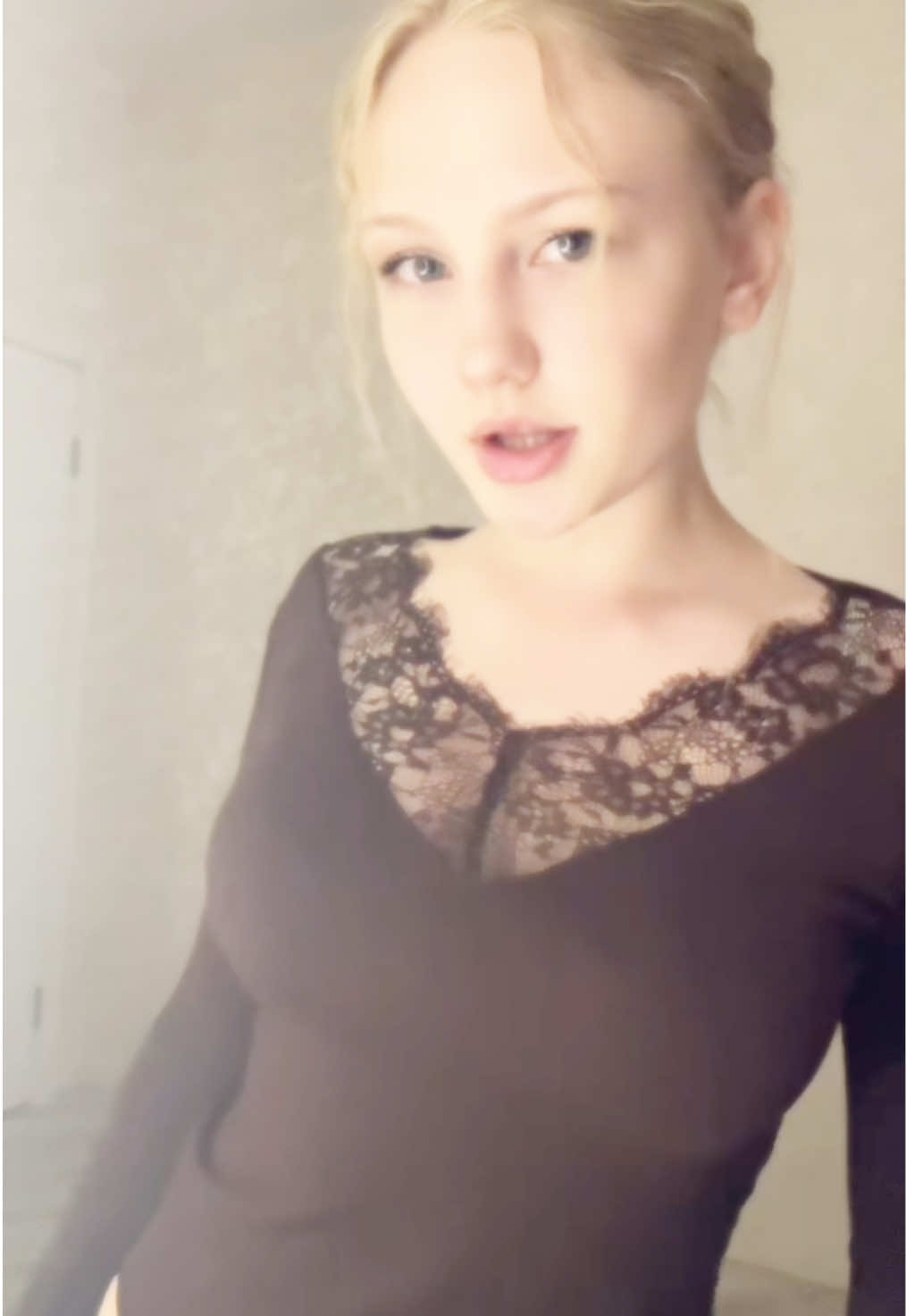 @yblonde